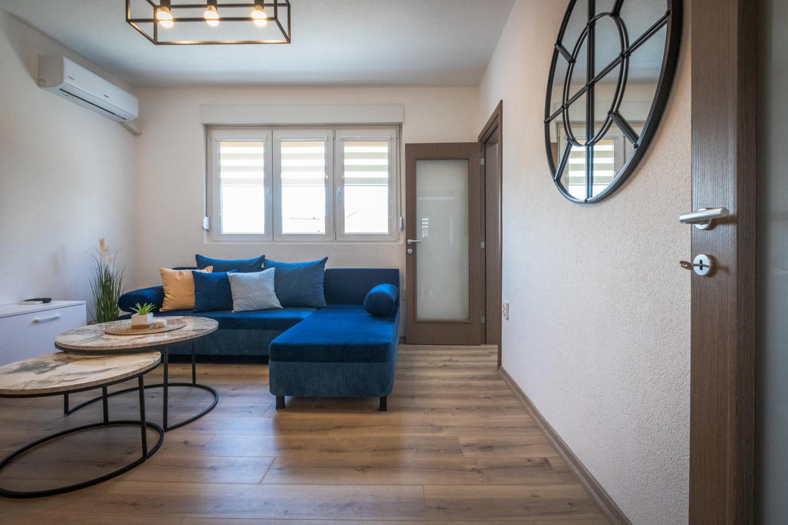 Manivi Apartments
