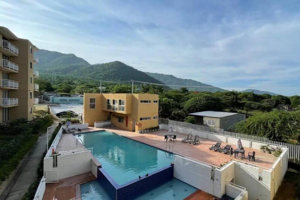 The Refuge#2 Lovely 2 BR-Apt pool & good vibes