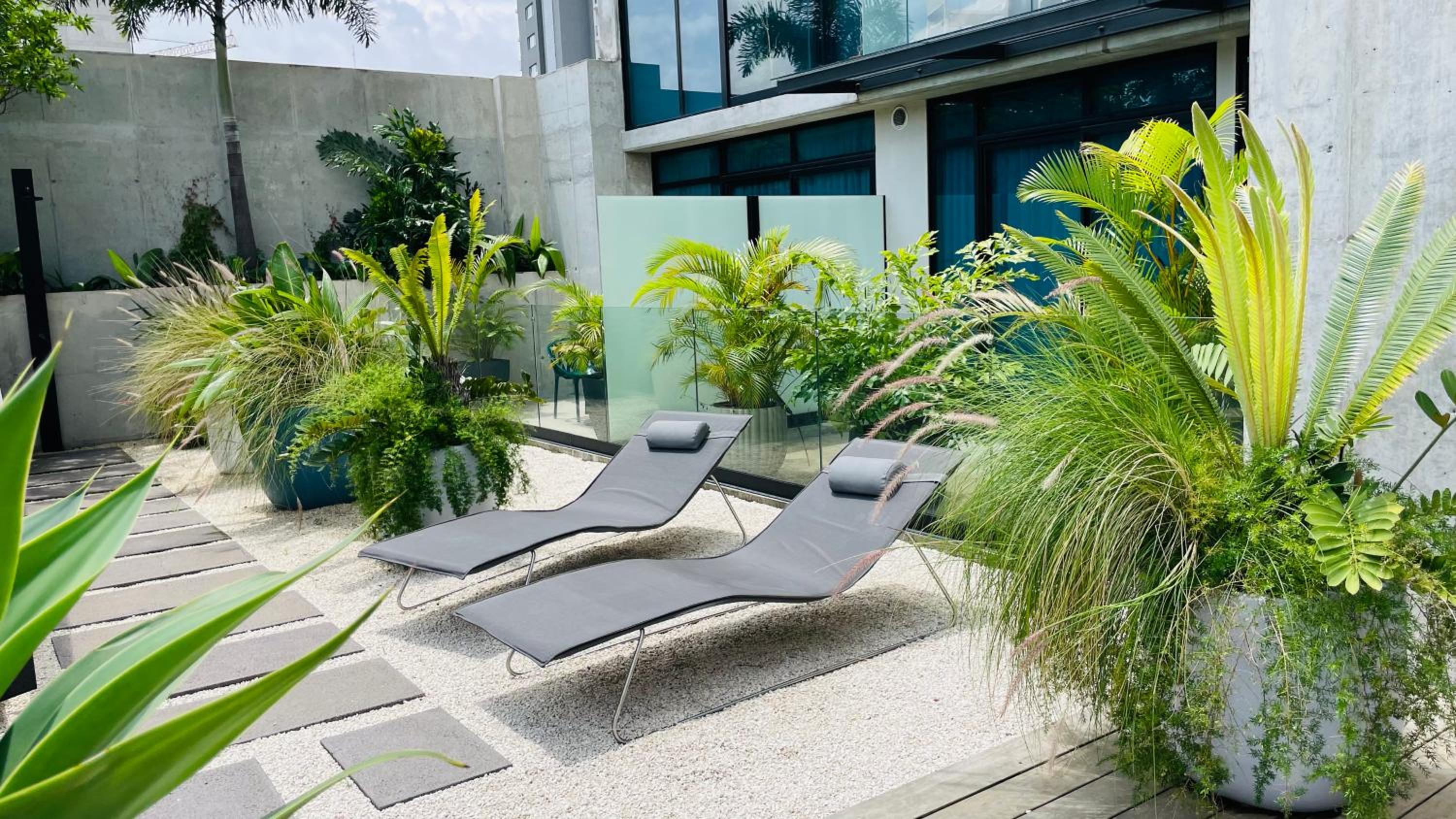 Cozy apartment with terrace, SJ Cosmopolitan Tower #402