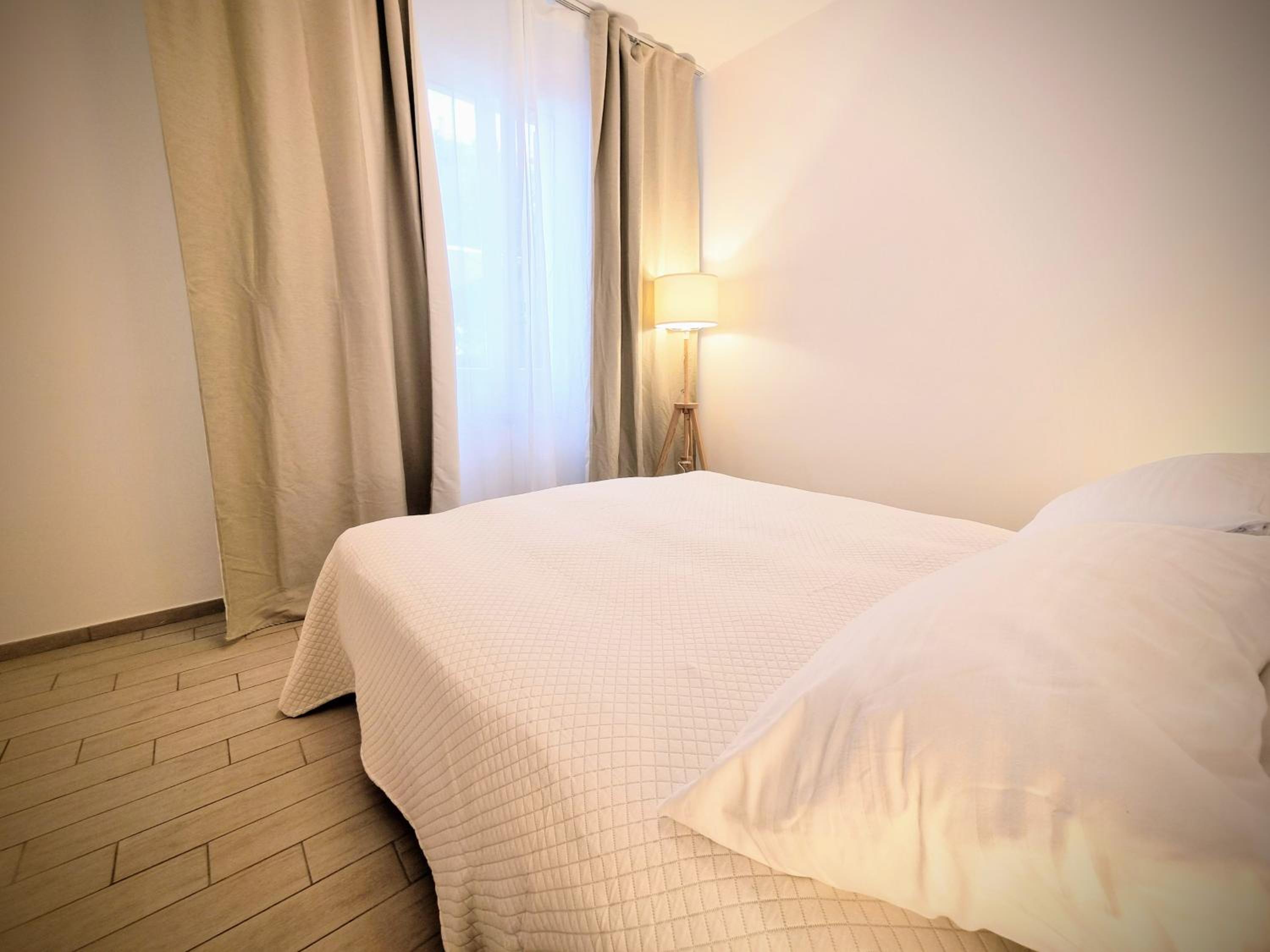 Sanremo Suite Apartment photo 5