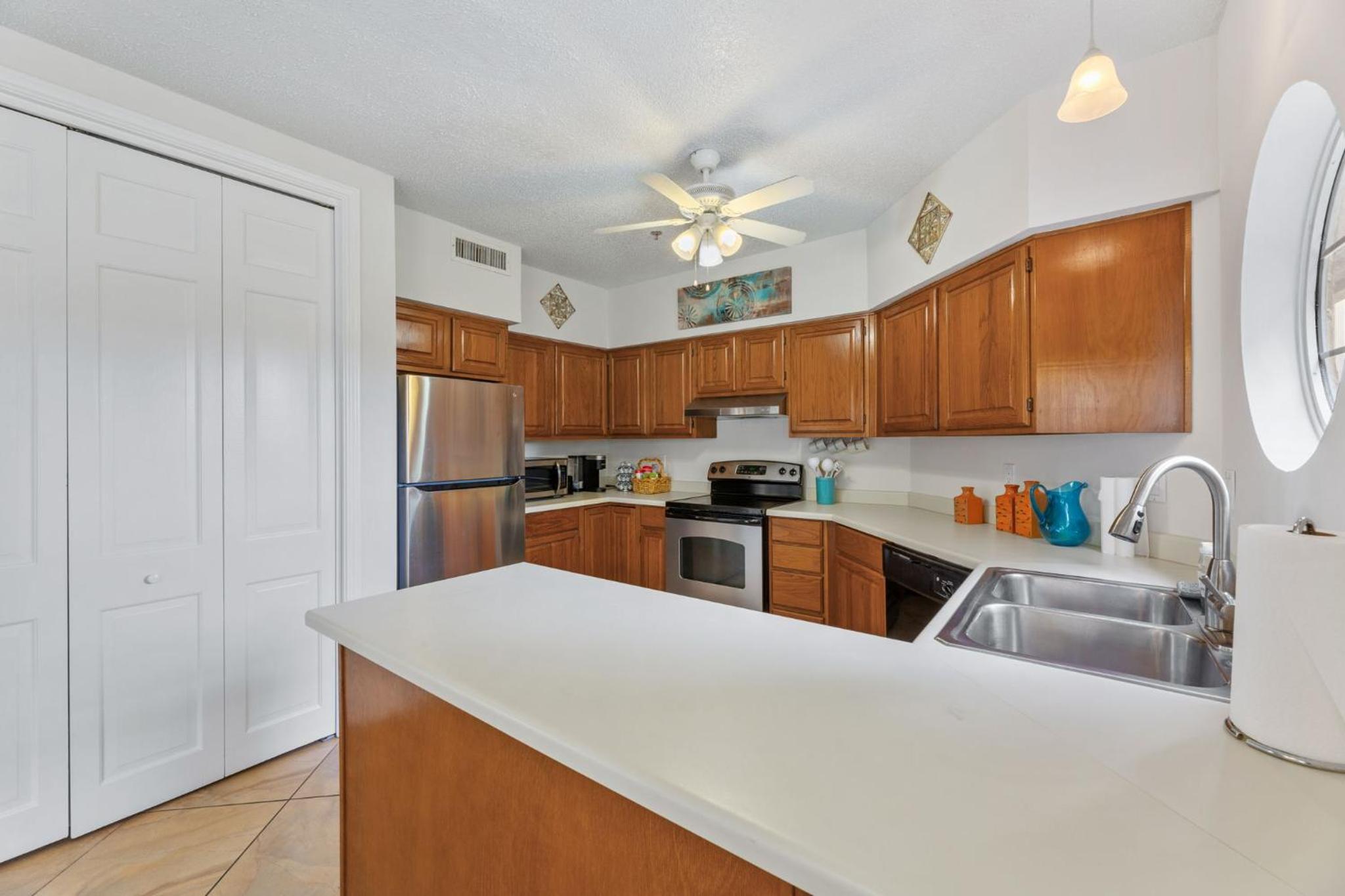 Hill Country Island Retreat - Loaded with Amenities! view 4