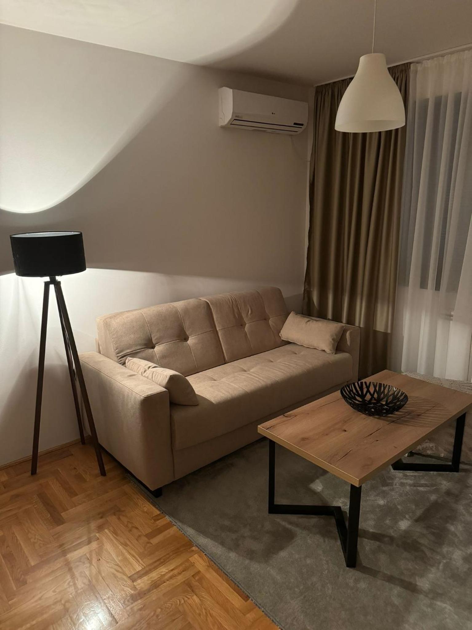 Simple Apartment