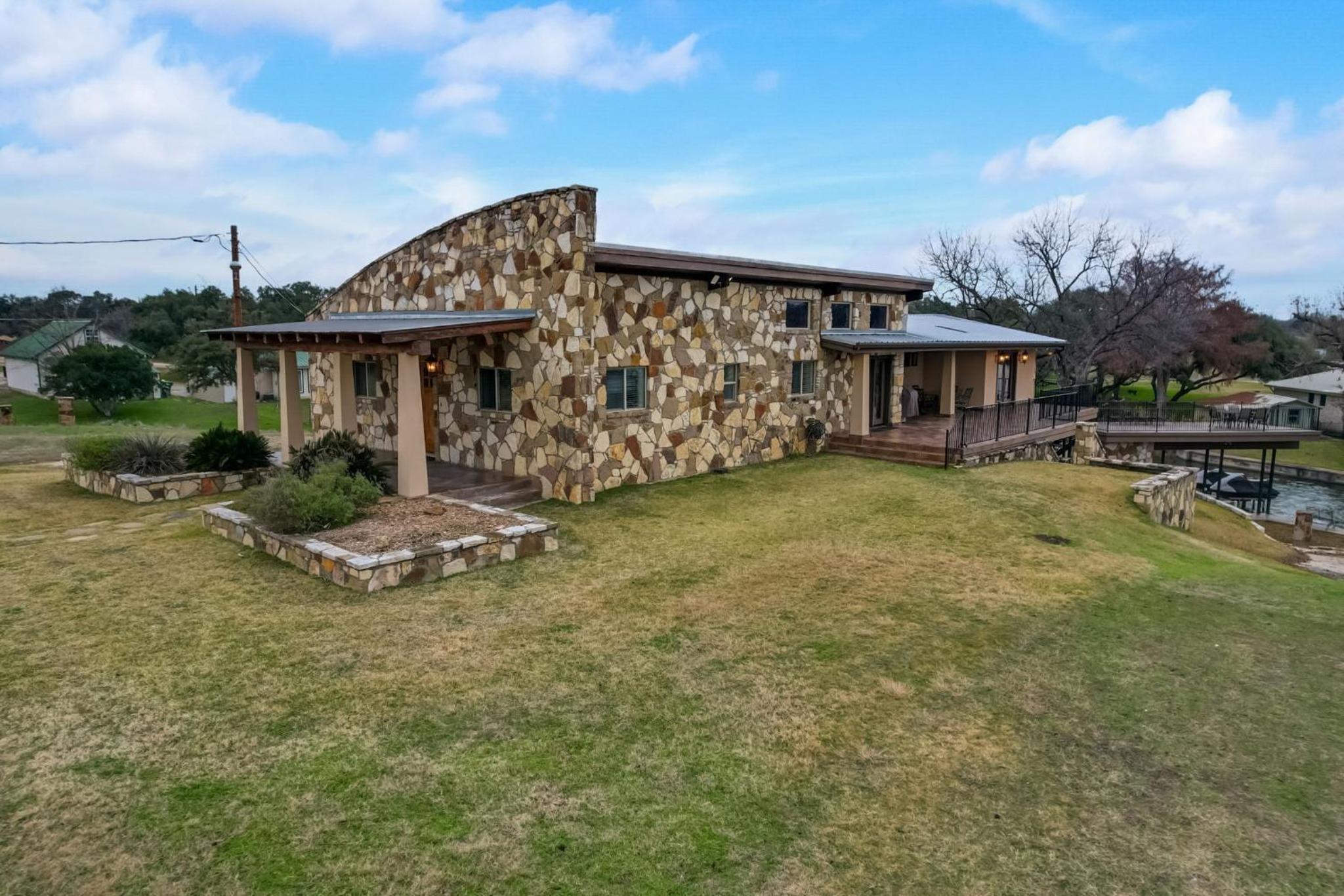 LBJ Lake Home - Private Cove - Lake Toys - Boat Slip - Property Image 19