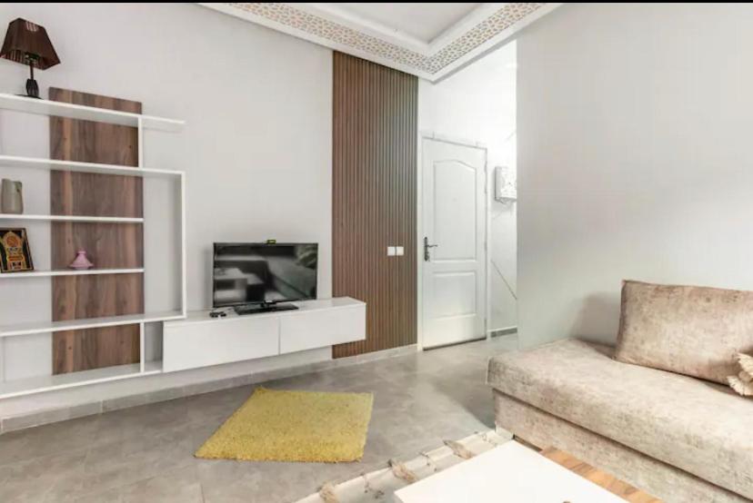 Rayhana 3 view 3