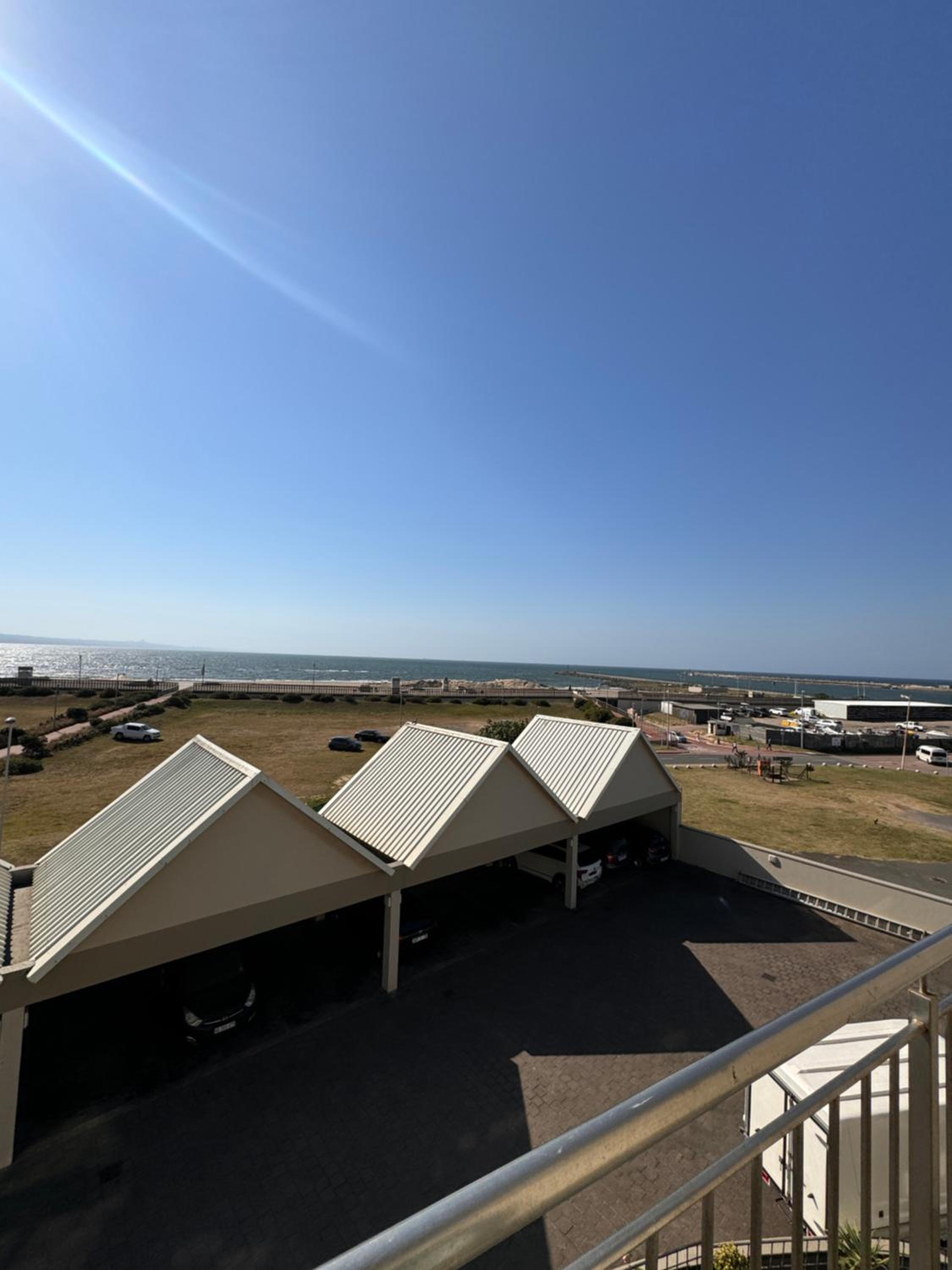 Accommodation Front - Loft Waterfront Penthouse with Ocean Views view 2