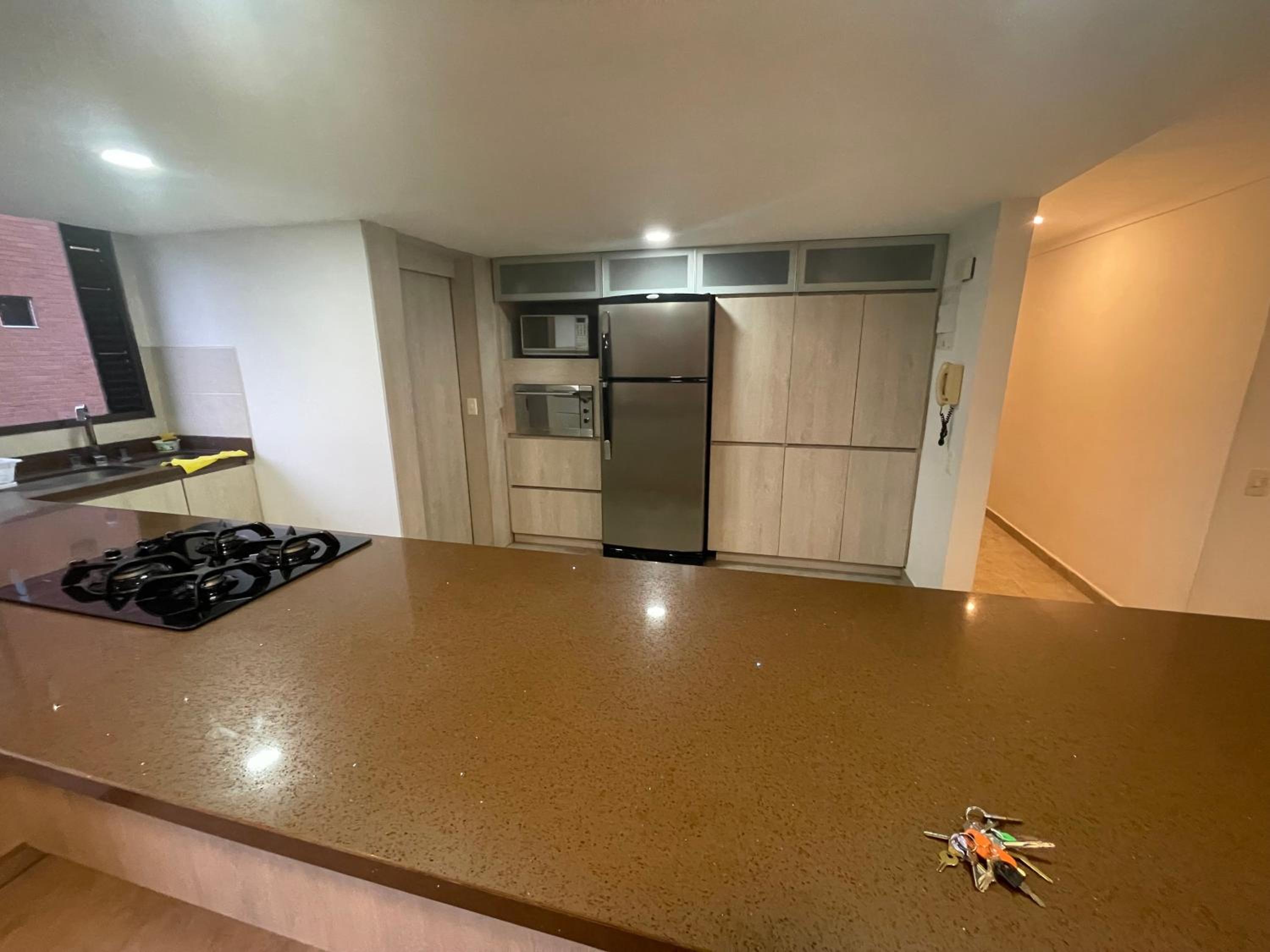 Apartamento cómodo , grande en Poblado Medellín