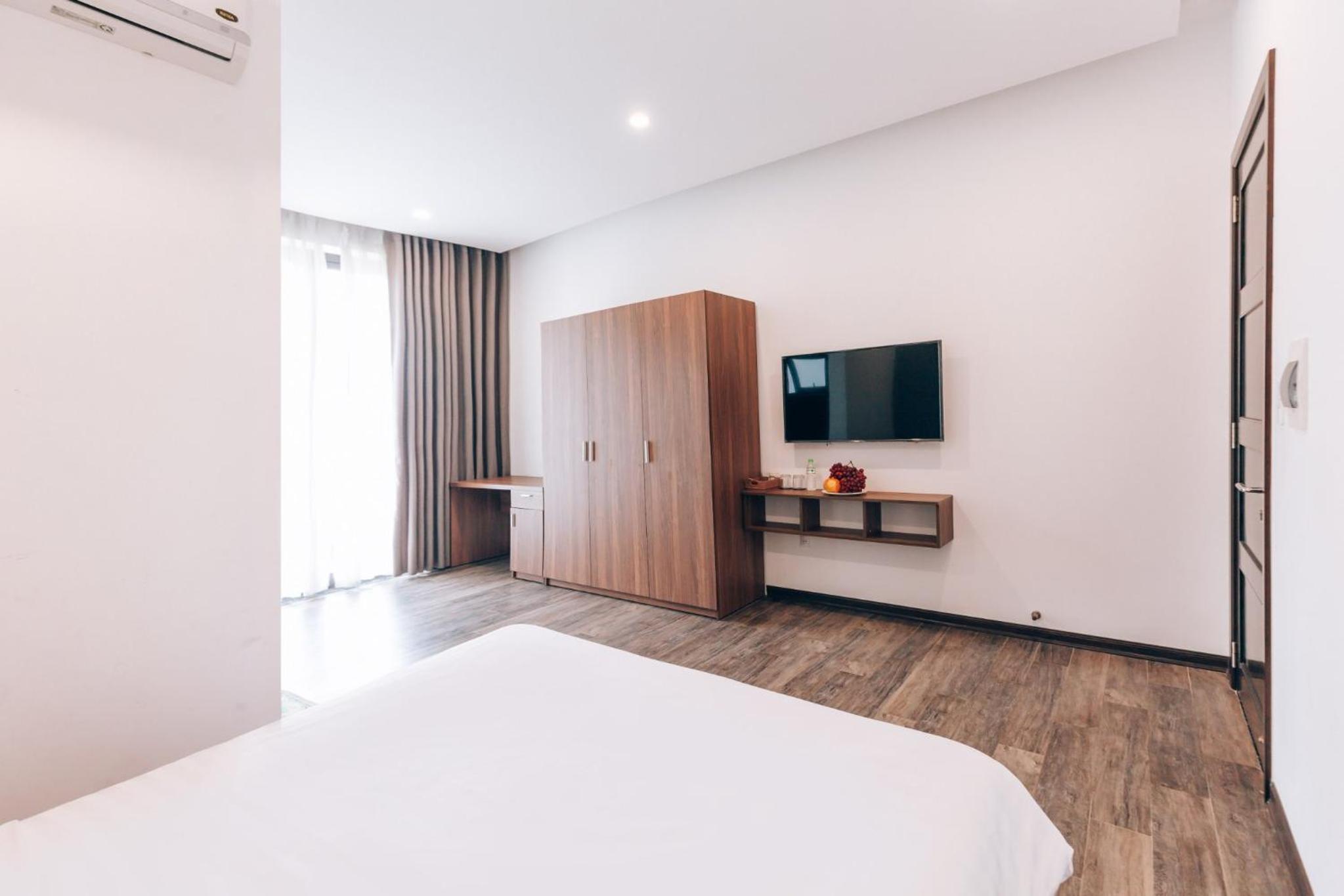 LUXURY VILLA RETREAT IN DANANG 9 BEDROOMs view 2