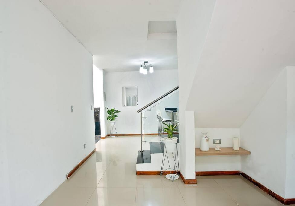 Casa Hotel Bewell - Los colores Medellín