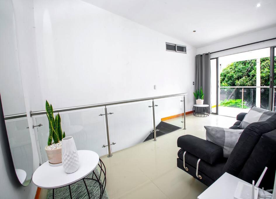 Casa Hotel Bewell - Los colores Medellín