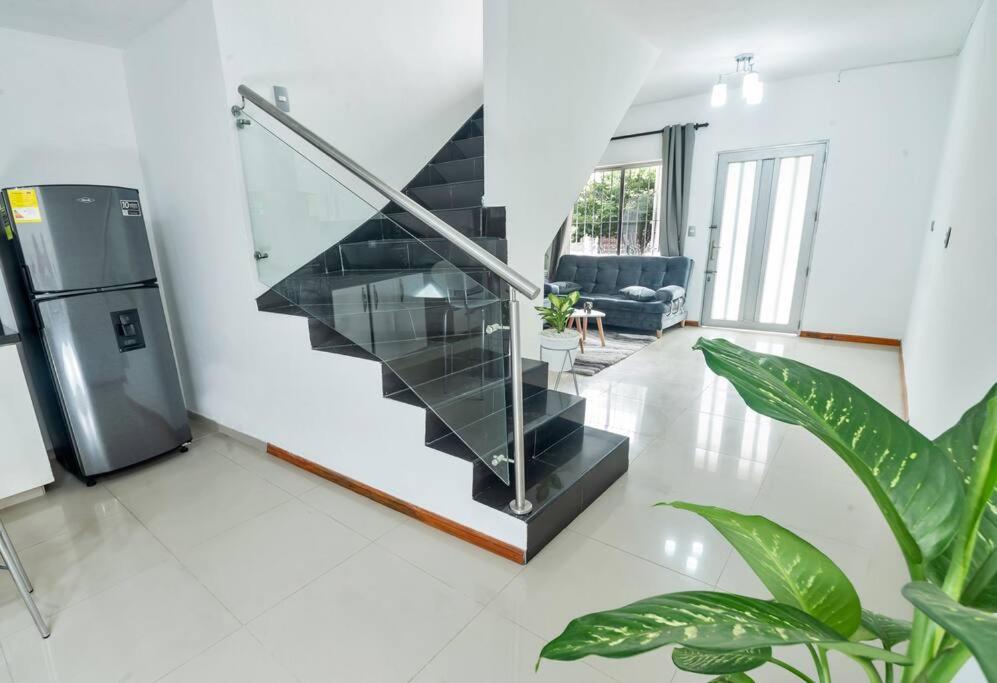 Casa Hotel Bewell - Los colores Medellín