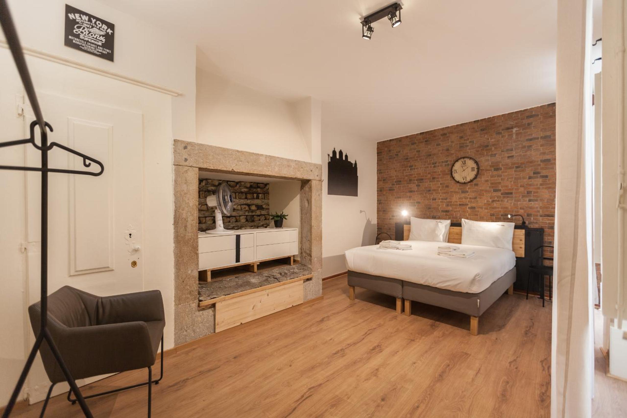 FLH Bairro Alto Spacious Apartment view 4