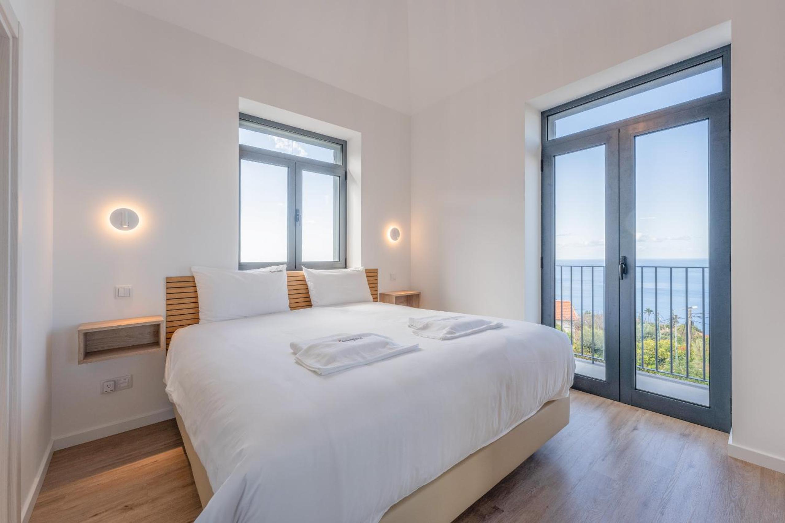 FLH Papaya Villa with Sea View view 4