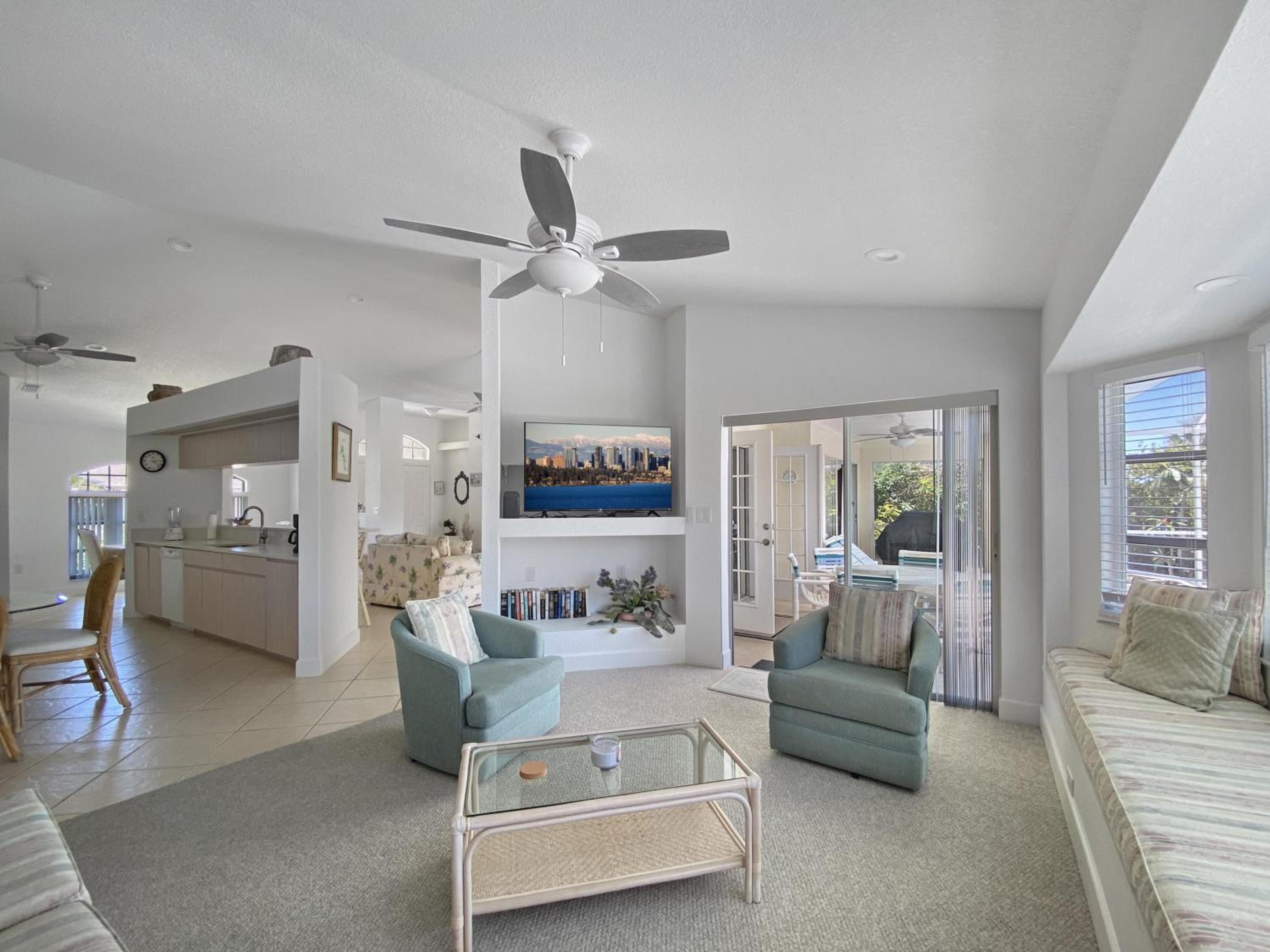 Riverview Villa - Private Villa with heated pool - sleeps 6 view 3