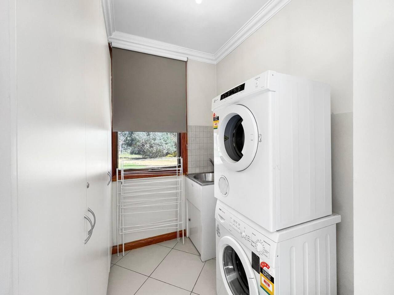 Aurora Cottages - Bellfield