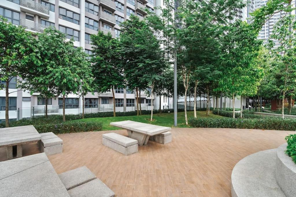 IndoChina 3BR MVertica near MRT by RumaBnB