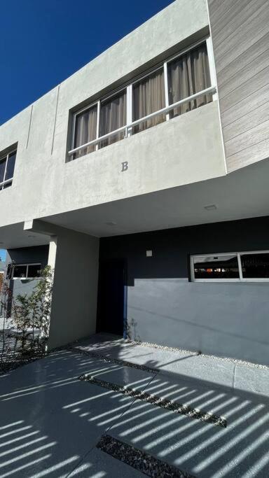 Larimar Beach Villas D - 5 minutes from Beach view 2