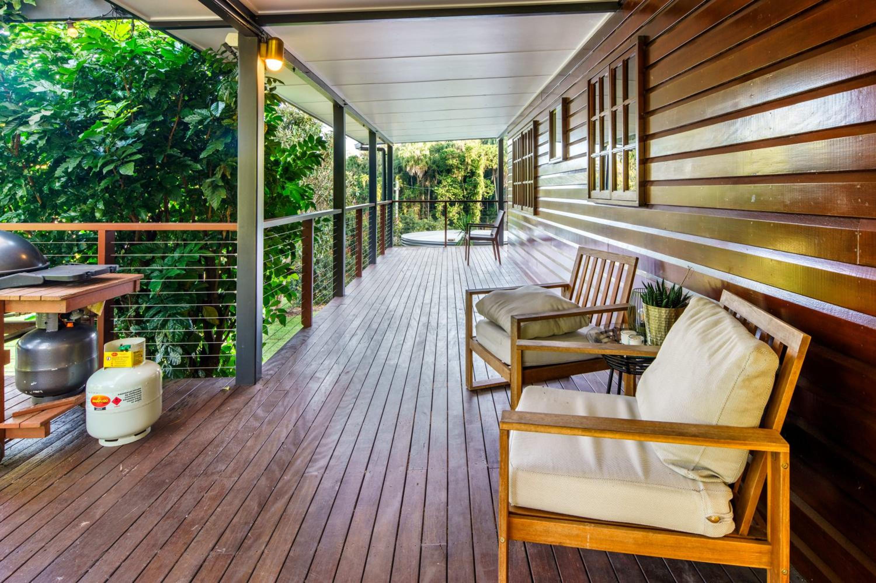 The Hideaway - Chic Farmhouse 15min to beaches