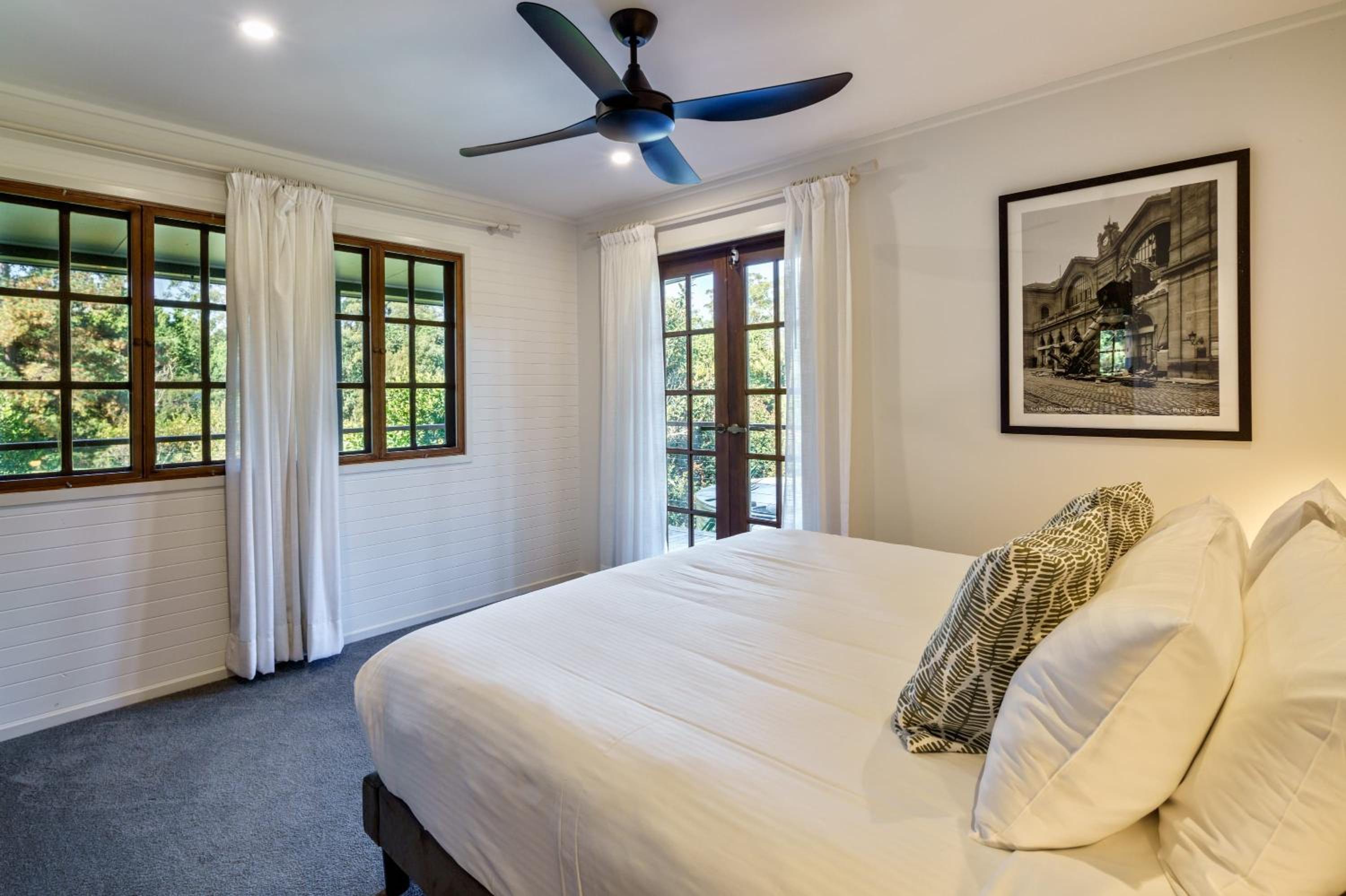 The Hideaway - Chic Farmhouse 15min to beaches