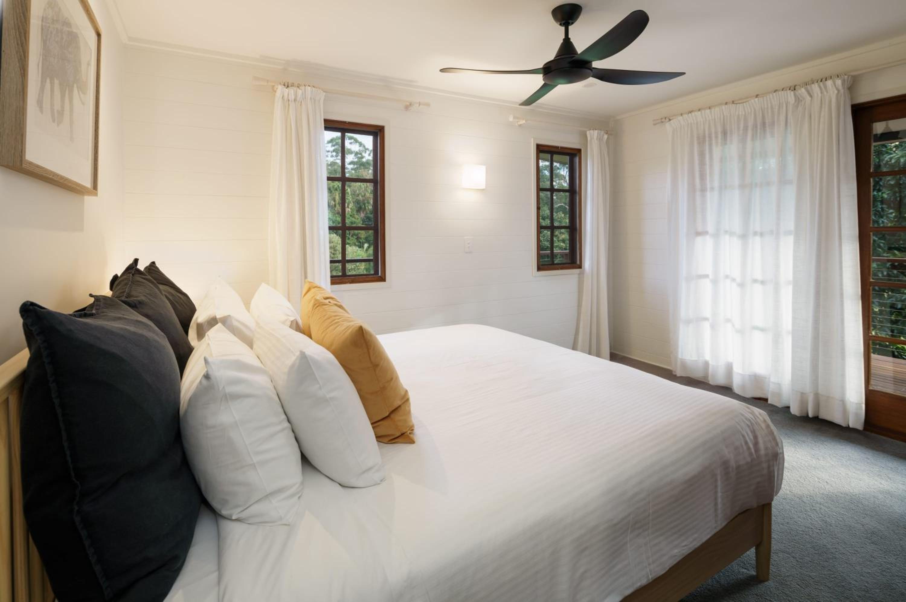 The Hideaway - Chic Farmhouse 15min to beaches