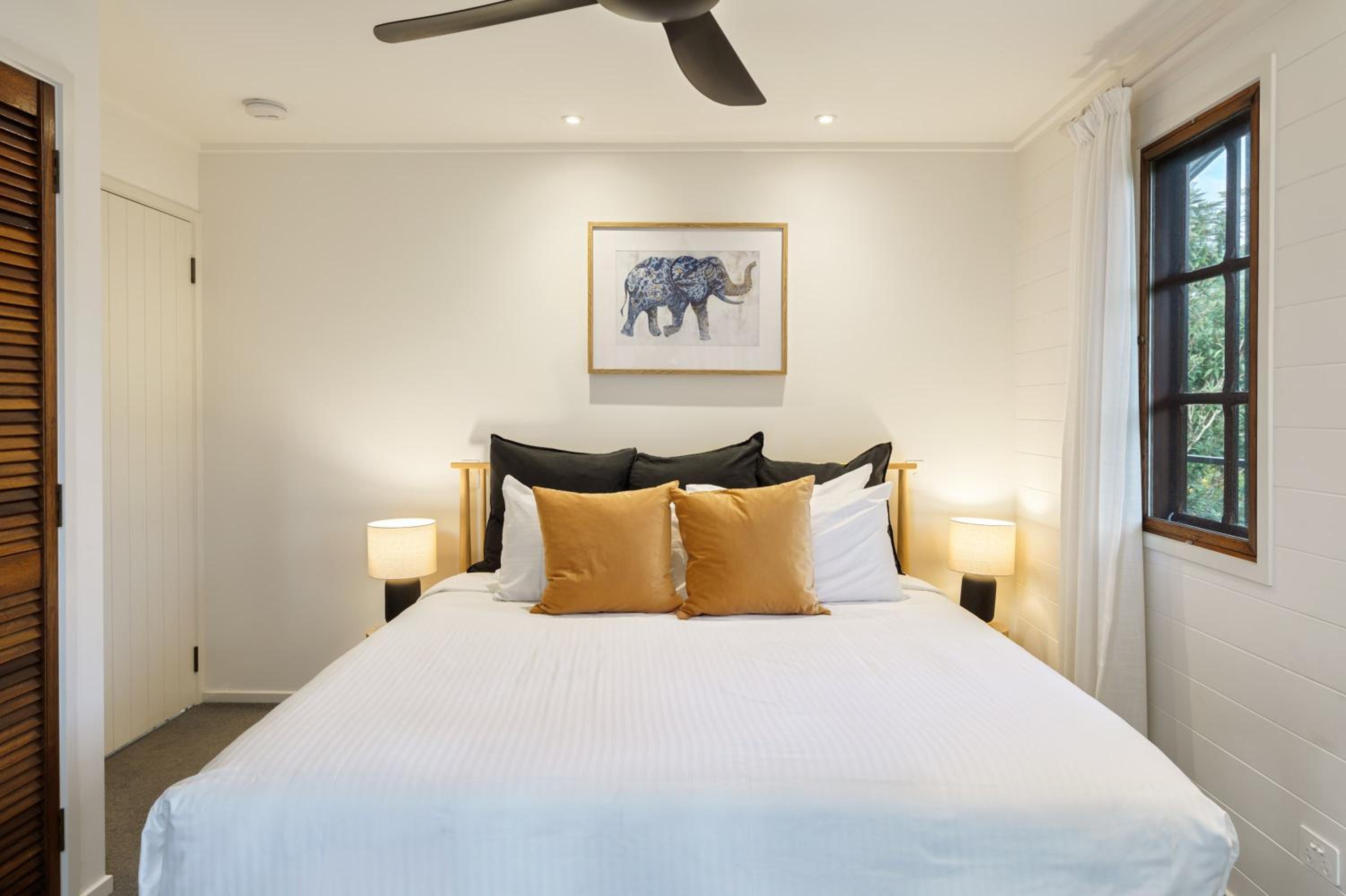 The Hideaway - Chic Farmhouse 15min to beaches