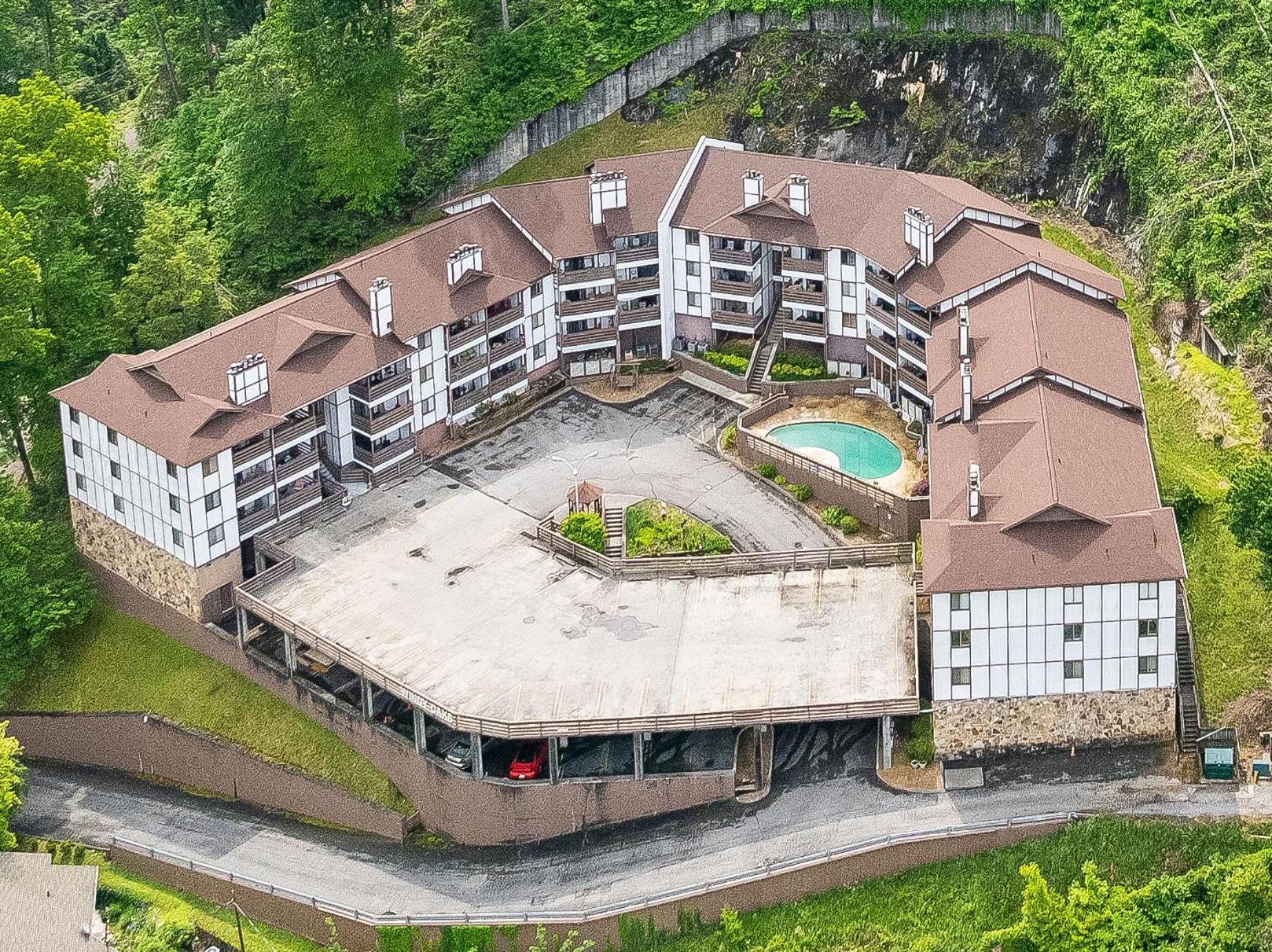 Mountain Calling - Resort Pool, WIFIO, 560 FREE tickets each paid day!!!