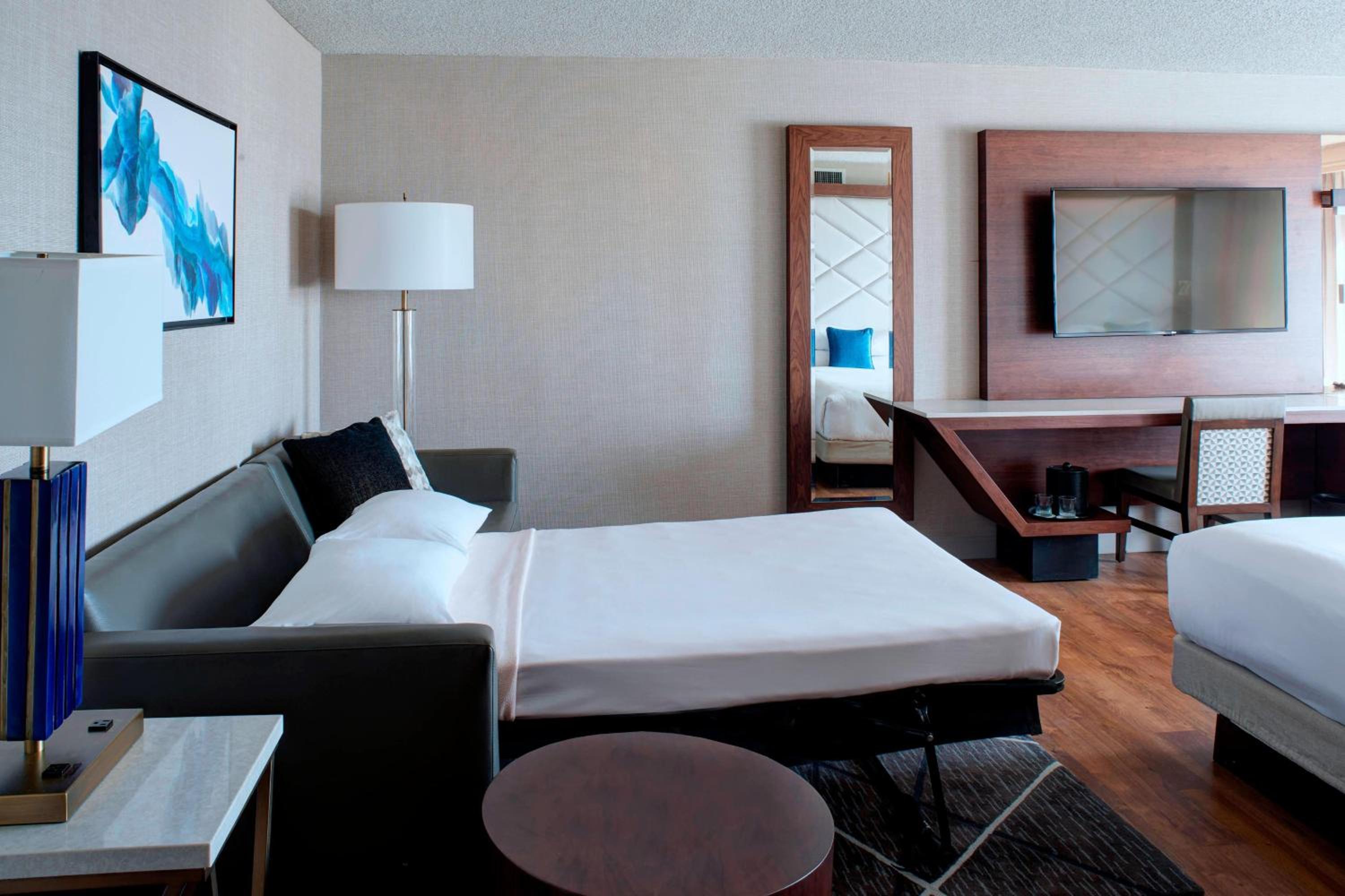 Kansas City Vacations - Kansas City Airport Marriott - Property Image 63
