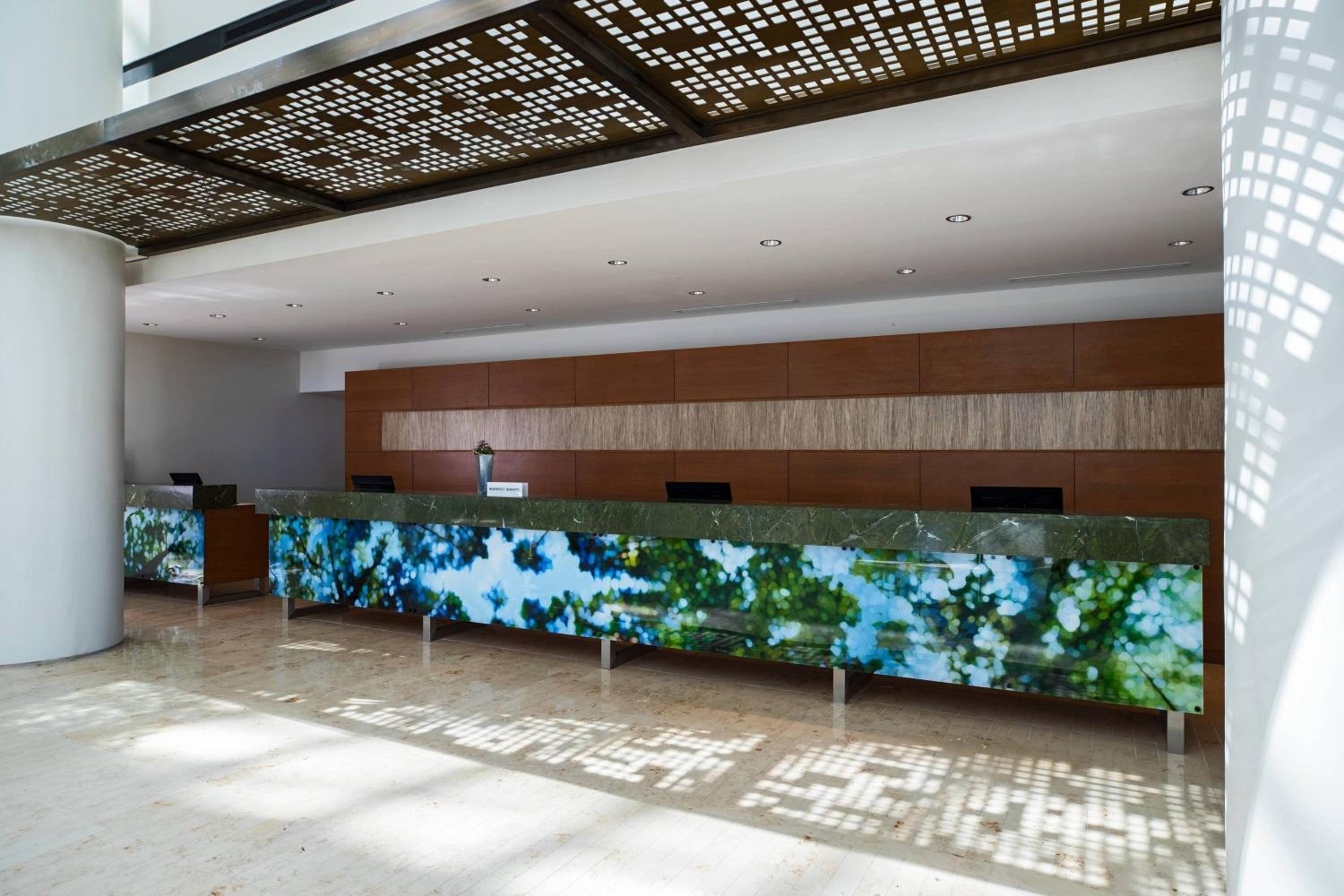Schaumburg Vacations - Renaissance Schaumburg Convention Center Hotel - Property Image 50