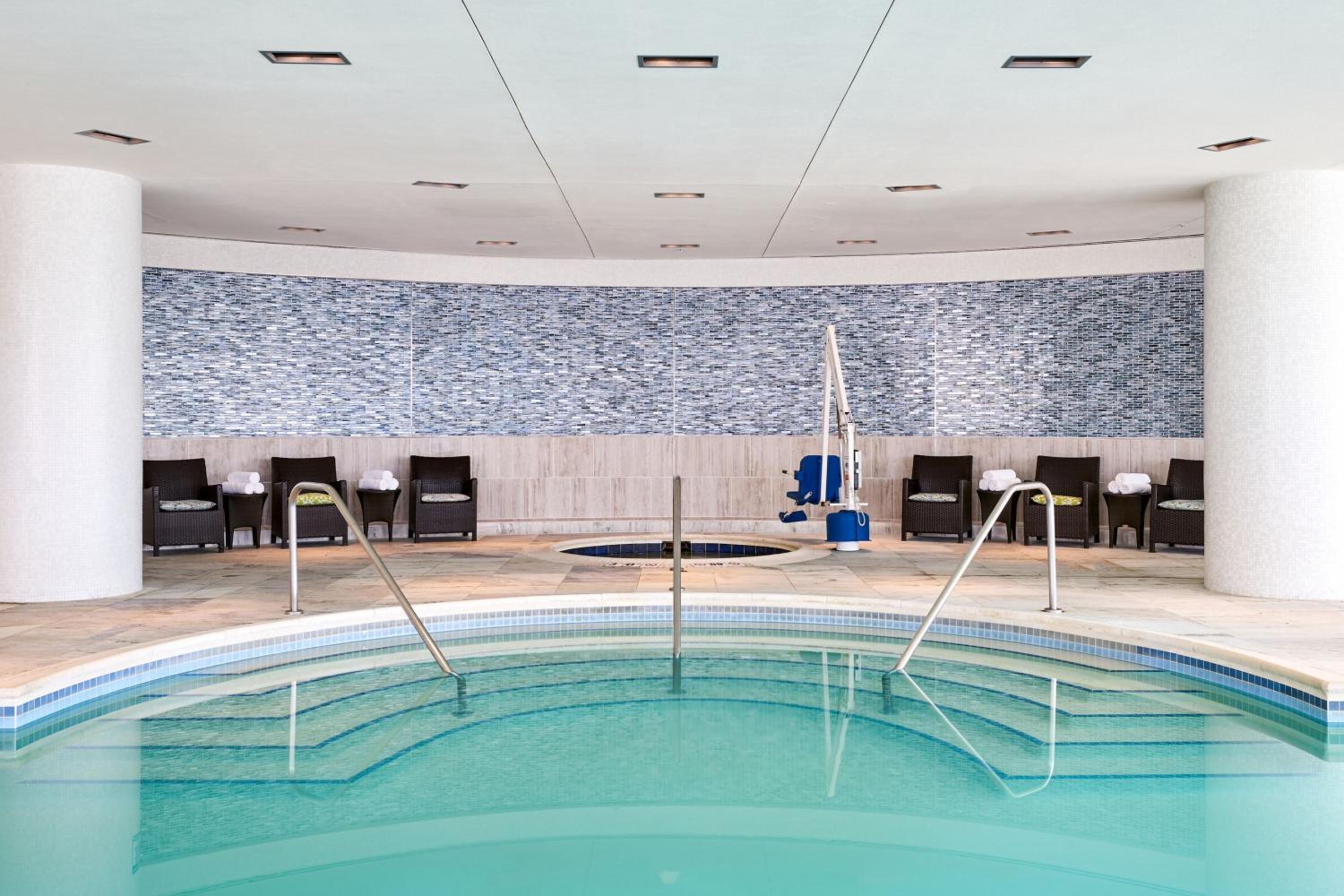 Schaumburg Vacations - Renaissance Schaumburg Convention Center Hotel - Property Image 81