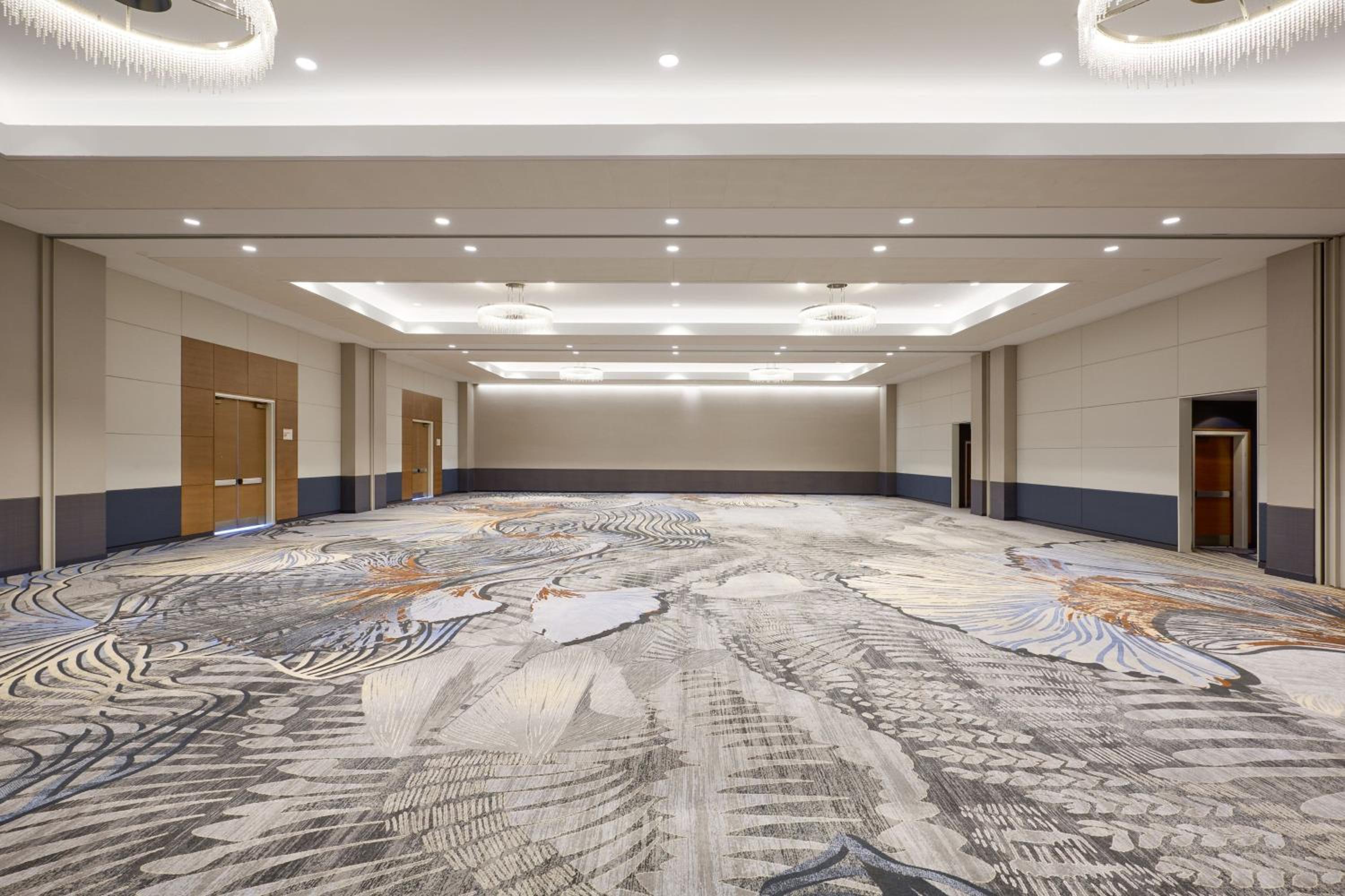 Schaumburg Vacations - Renaissance Schaumburg Convention Center Hotel - Property Image 25