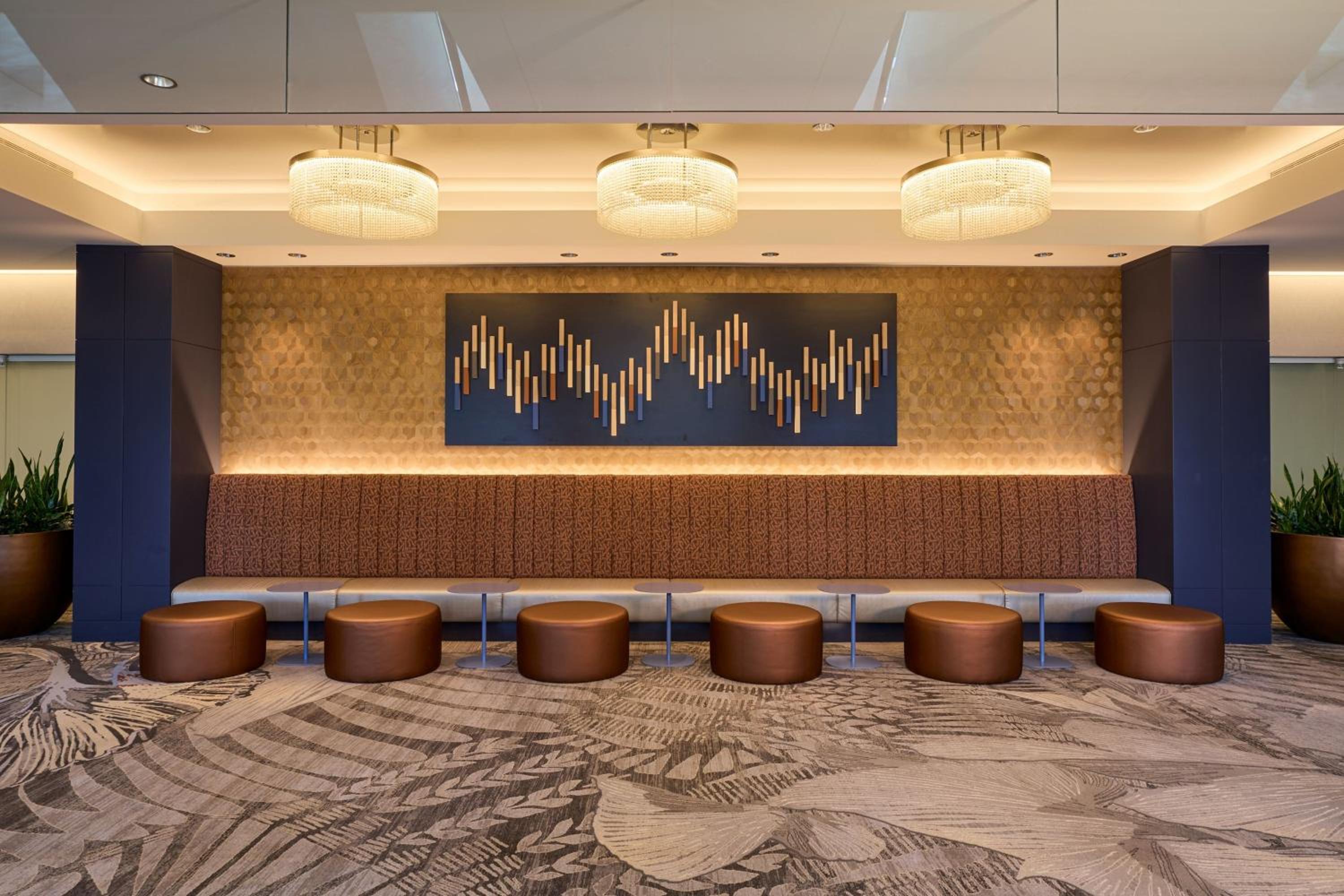 Schaumburg Vacations - Renaissance Schaumburg Convention Center Hotel - Property Image 28