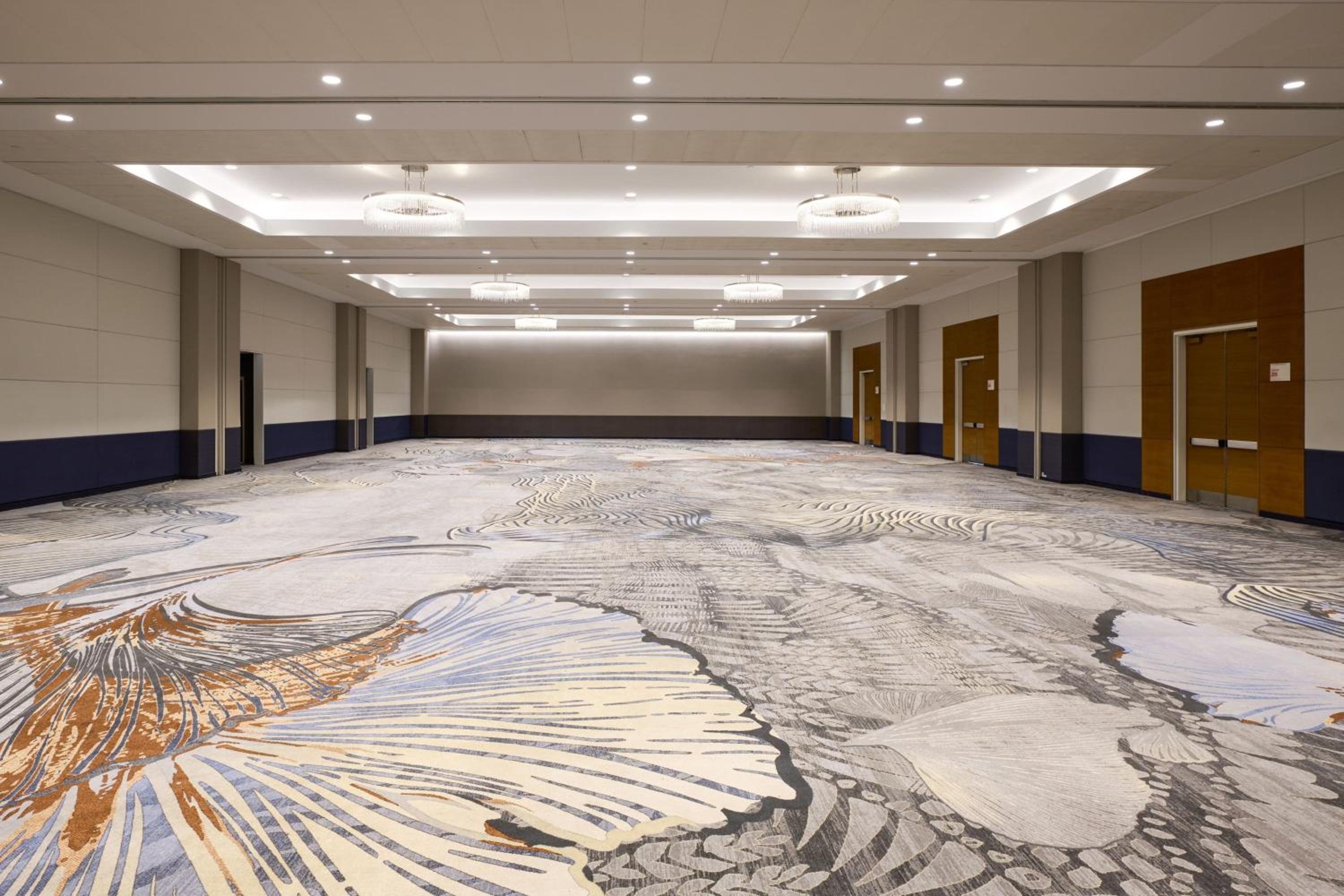Schaumburg Vacations - Renaissance Schaumburg Convention Center Hotel - Property Image 30
