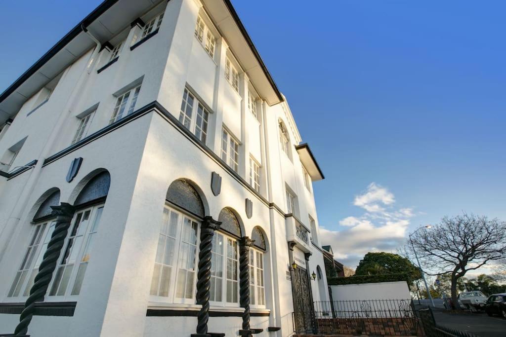 The Carrington Manor