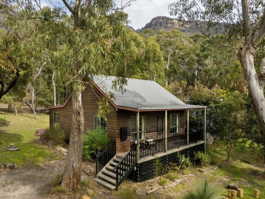 Country Lane Cottage
