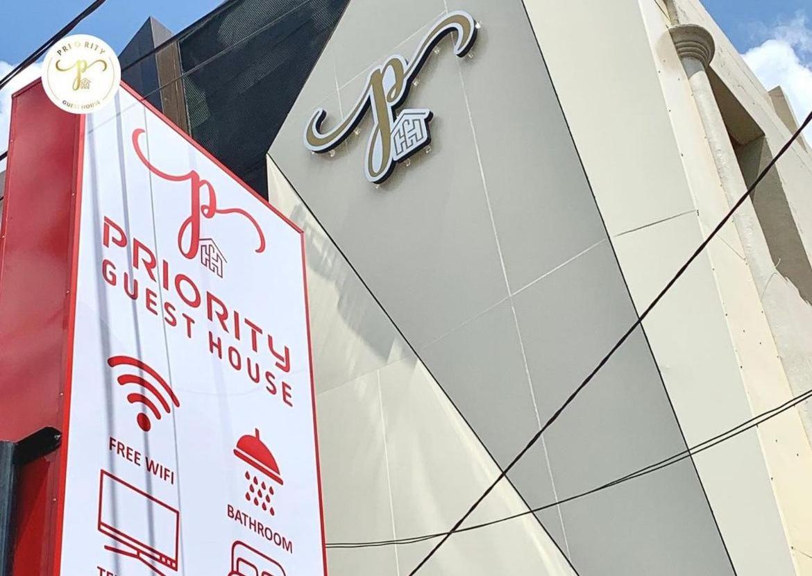 Hotel Priority Guest House Samarinda - Image 1