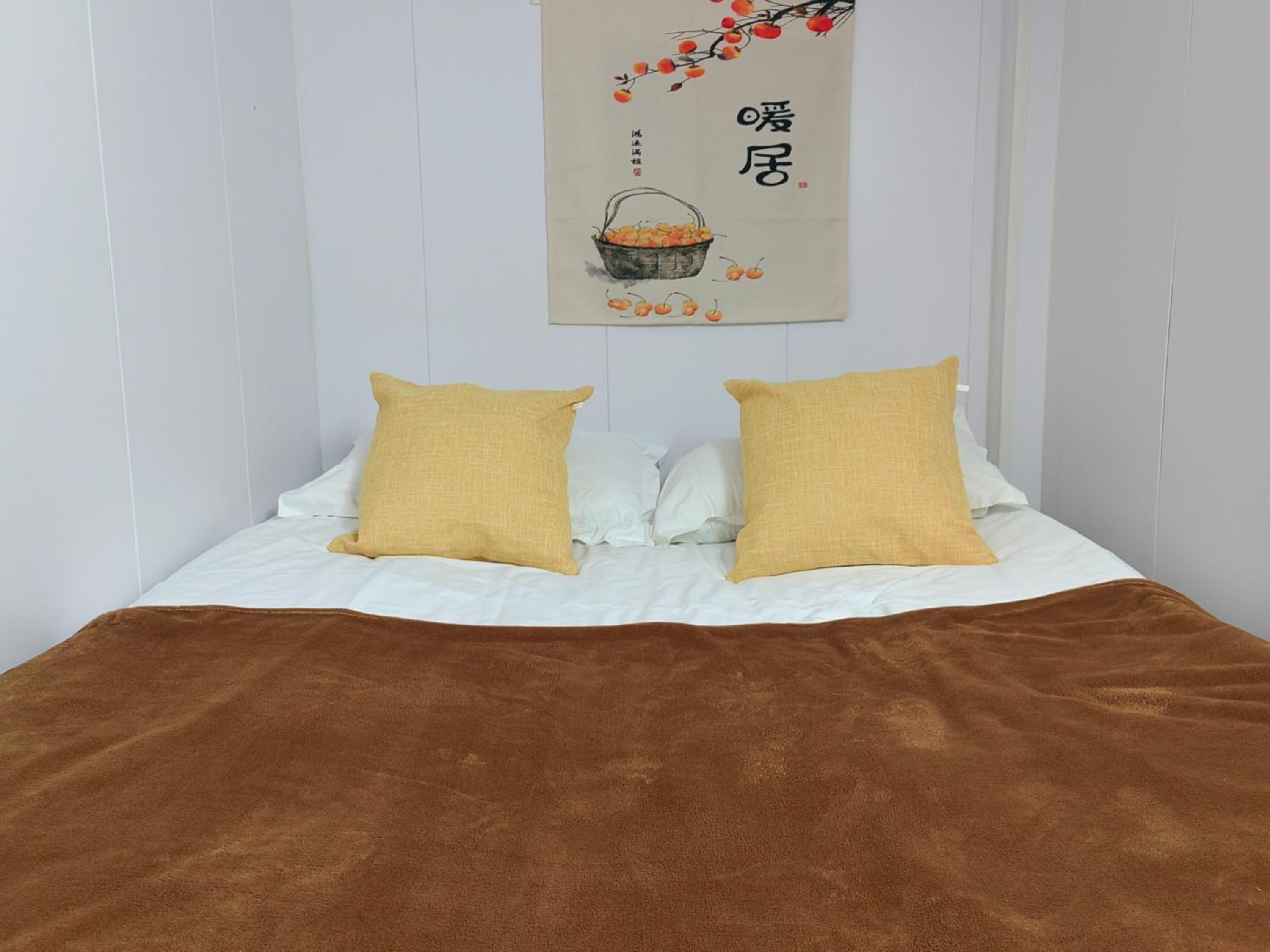 Chinese new year style Shanghai Garden Historical loft Apartment with courtyard and citywalk- Near Downtown Wukang Road