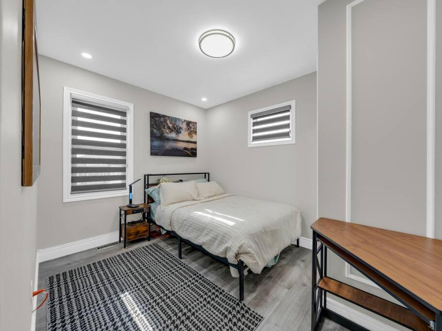 stylish house in south windsor-2 bedrooms