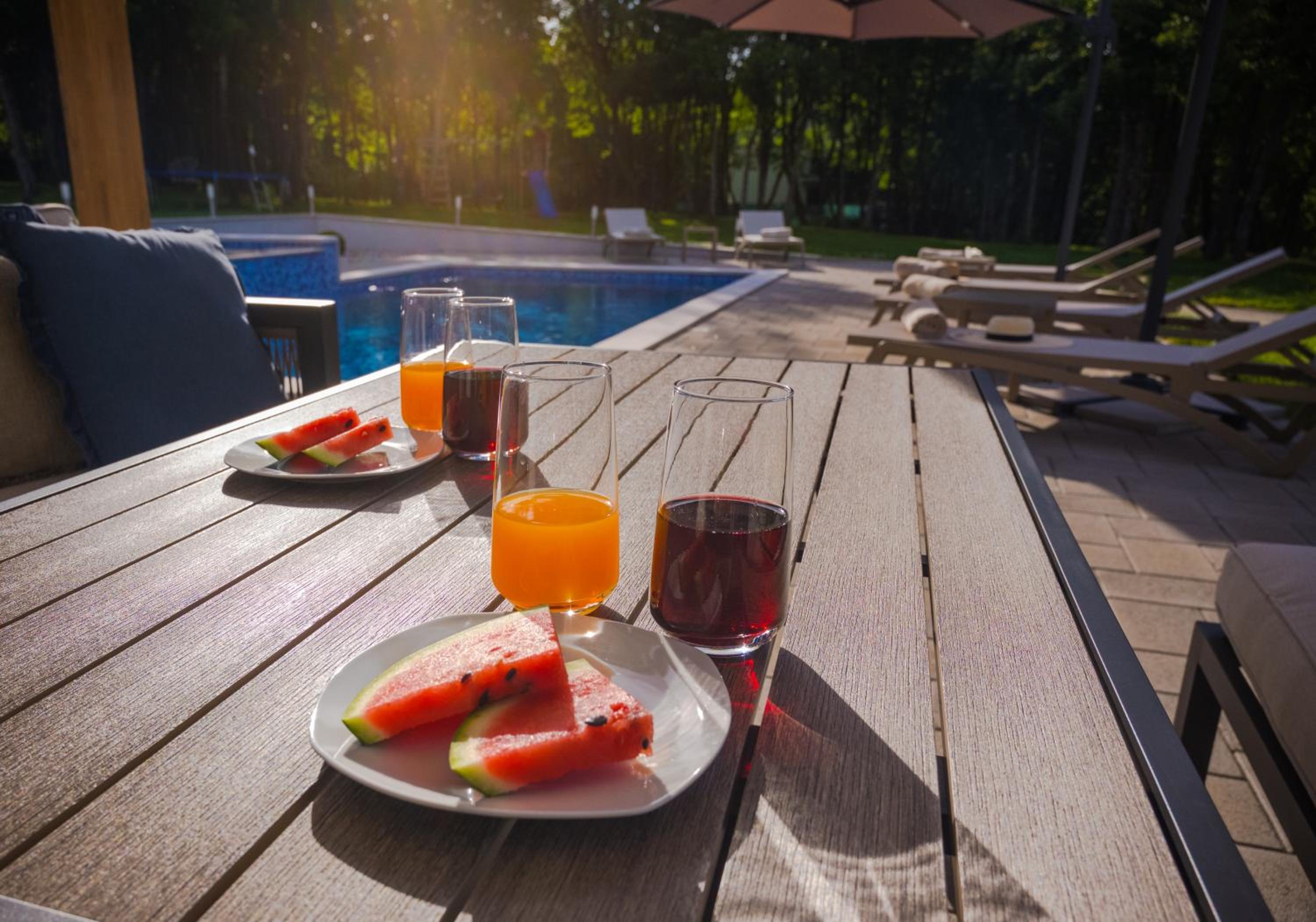 Holiday home 'Old oak' - with pool, garden with fresh vegetables and private forrest! view 5