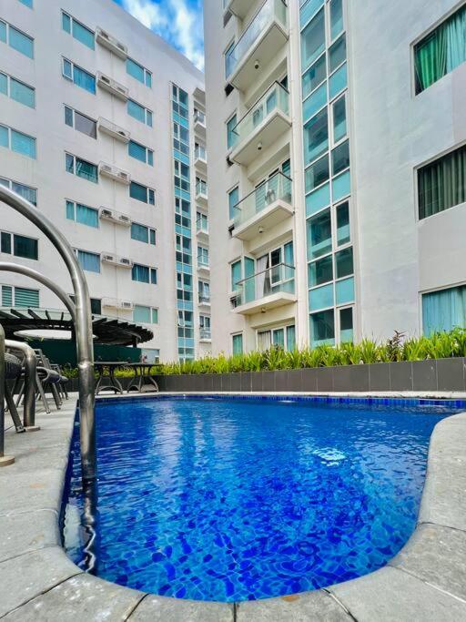 12 Modern Sanctuary view 3
