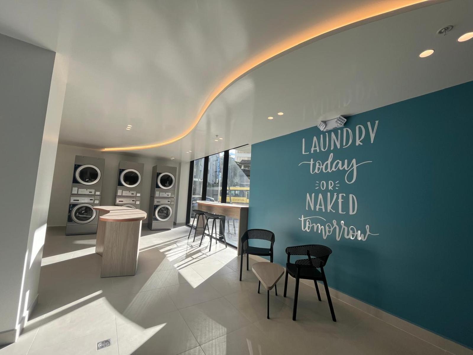 Harmony Coliving Ecuador Pool Carolina Park Quito