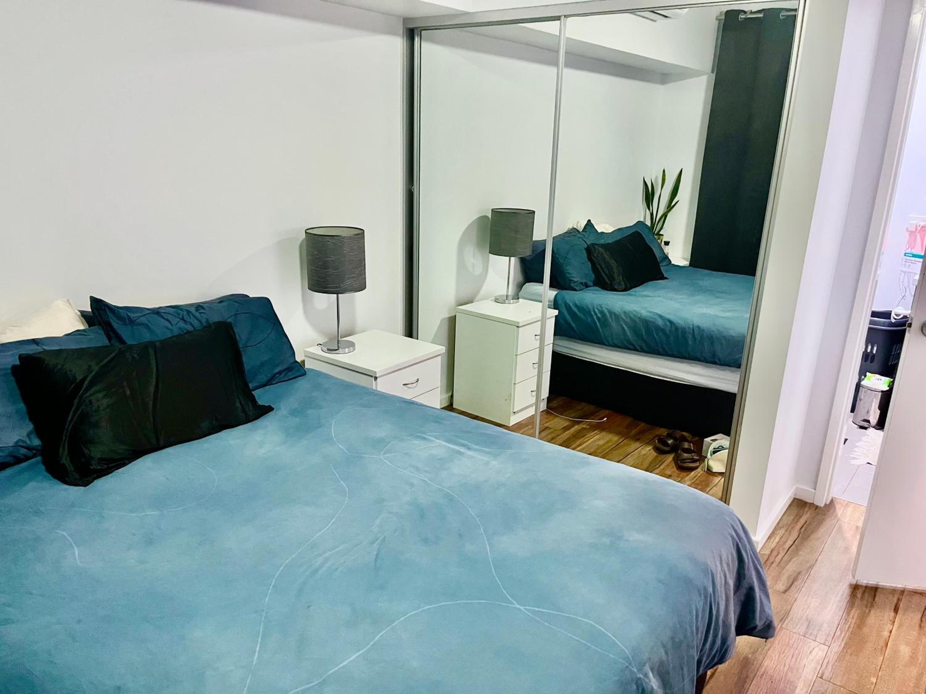 Tidy Apartment close to Port