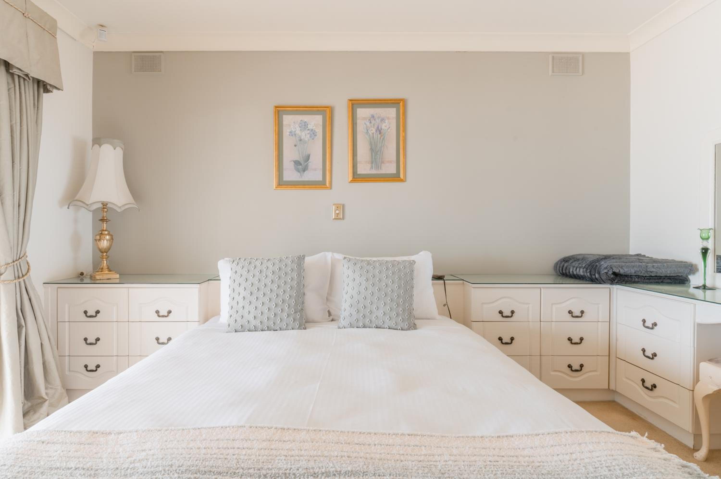 Semaphore Mansion By Host Solutions