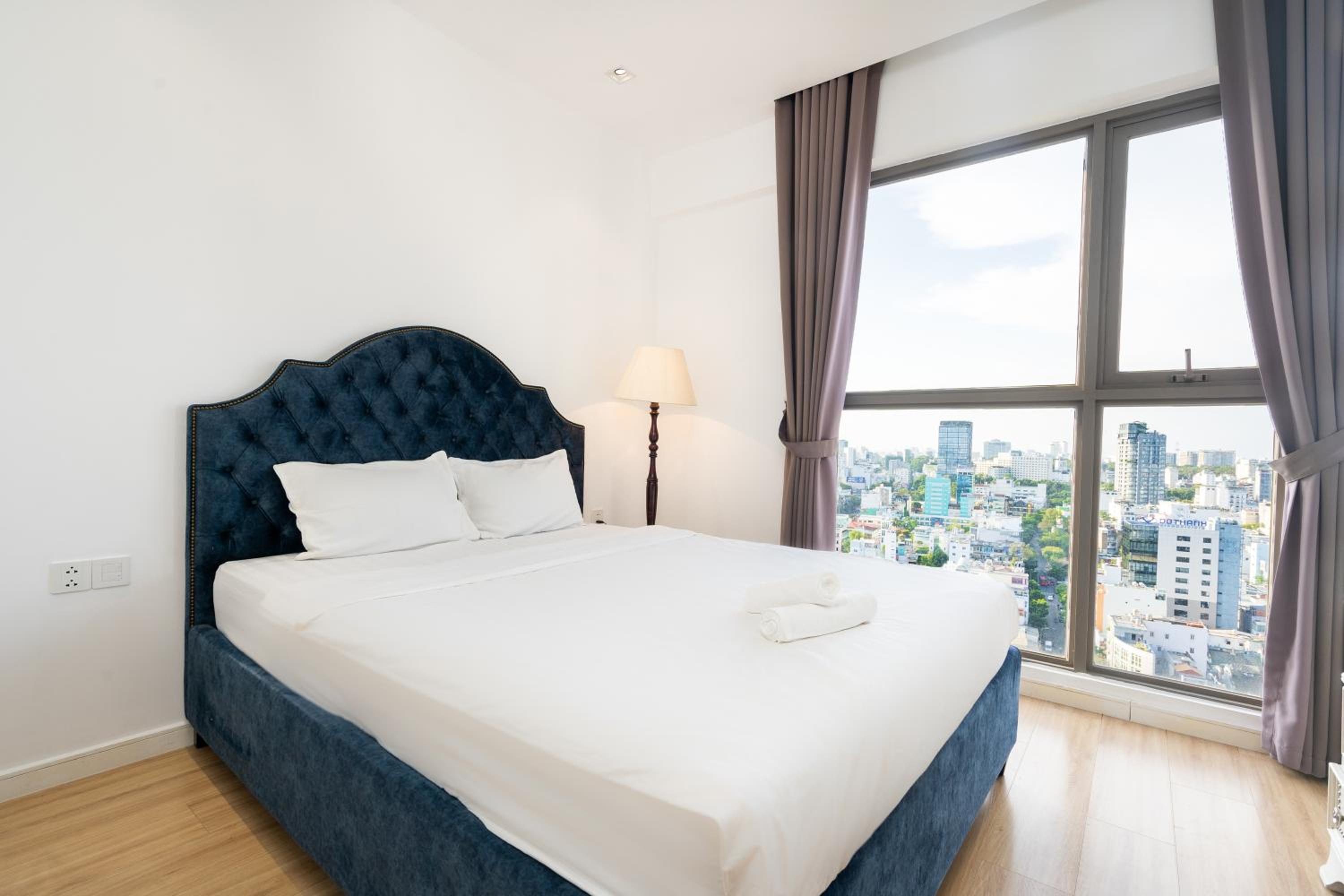 KALA RiverGate Apartments Near Ben Thanh