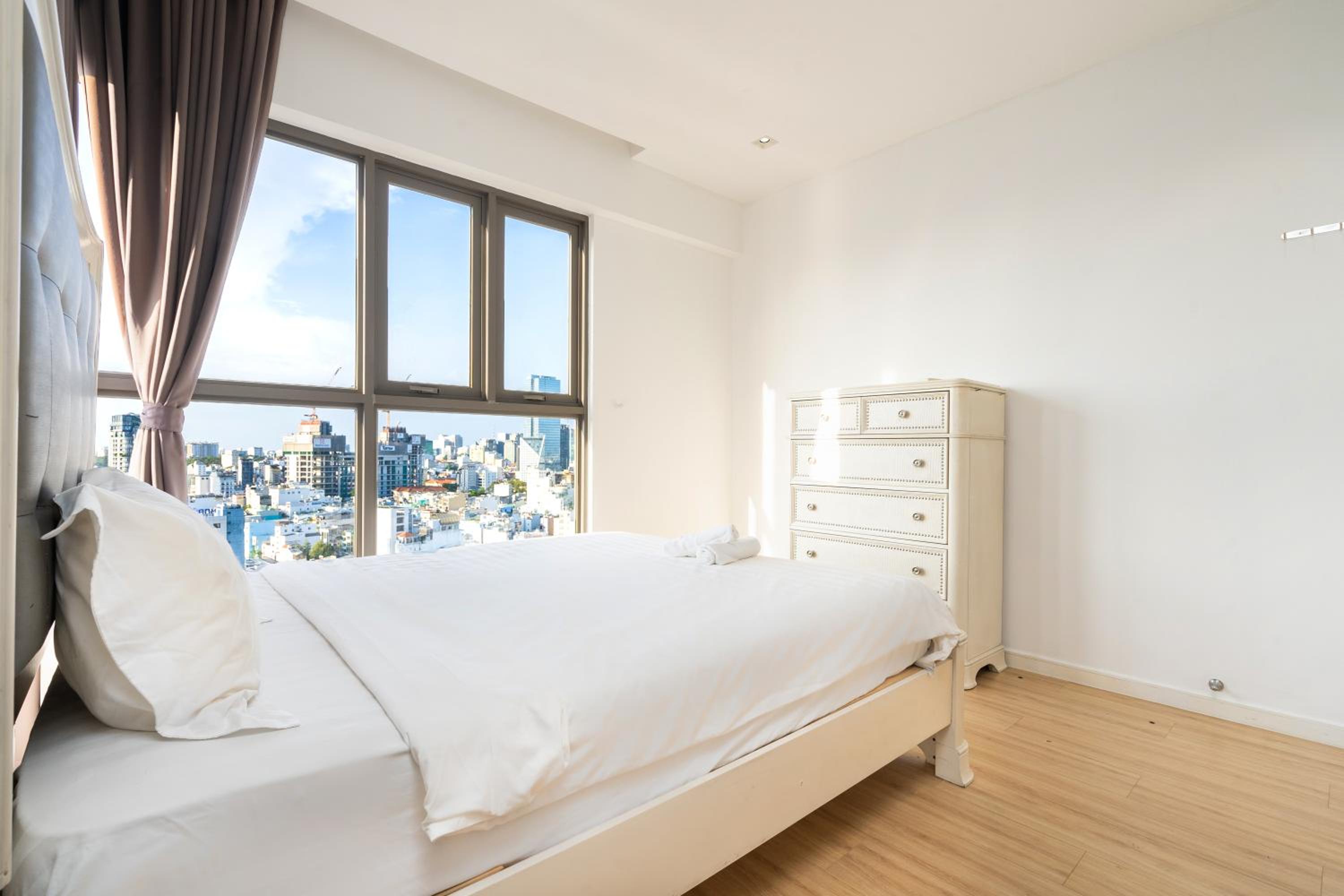 KALA RiverGate Apartments Near Ben Thanh