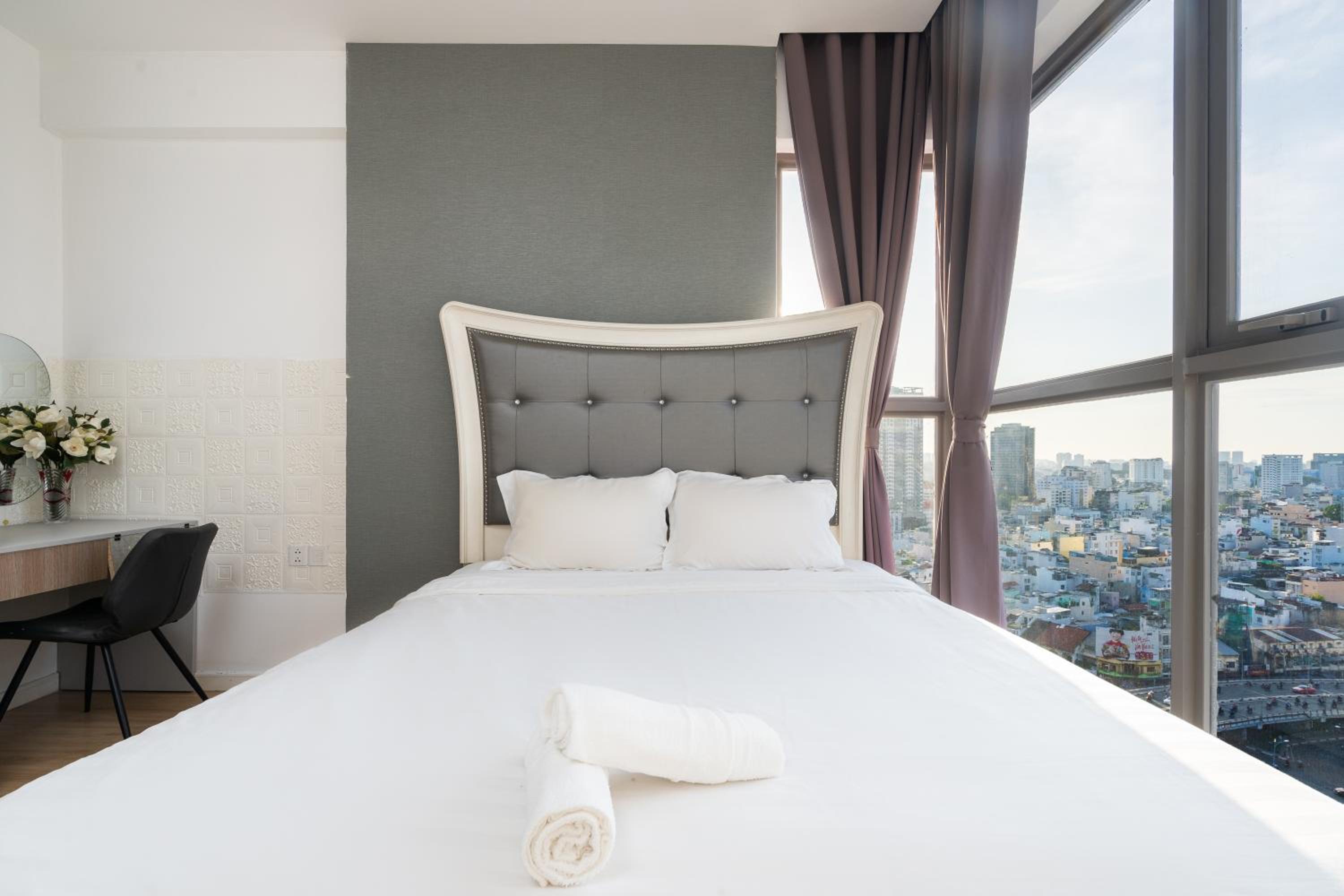 KALA RiverGate Apartments Near Ben Thanh