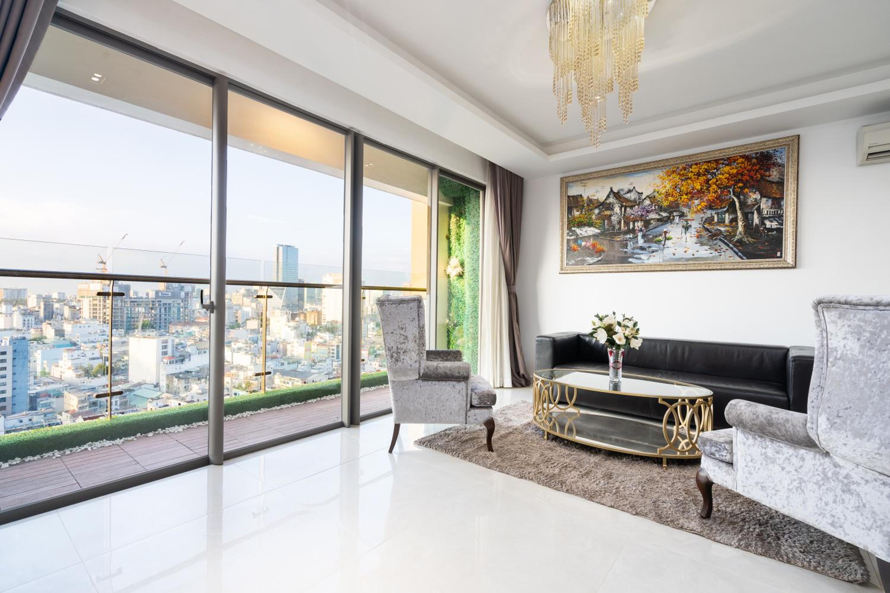 KALA RiverGate Apartments Near Ben Thanh