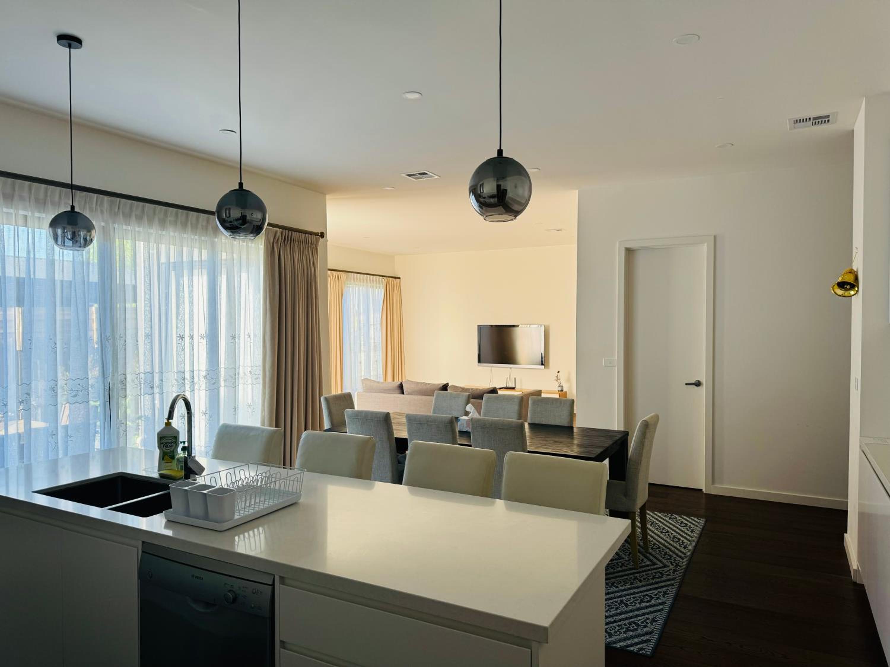‘The bayside’ Beautifully brand new house
