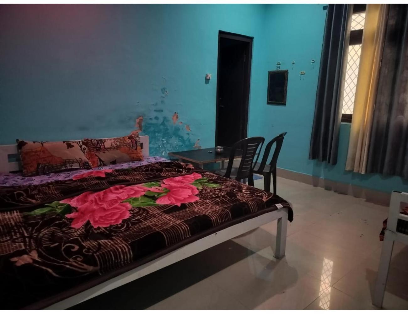 Hotel Joshi Love Bird Restaurant, Guptkashi view 5