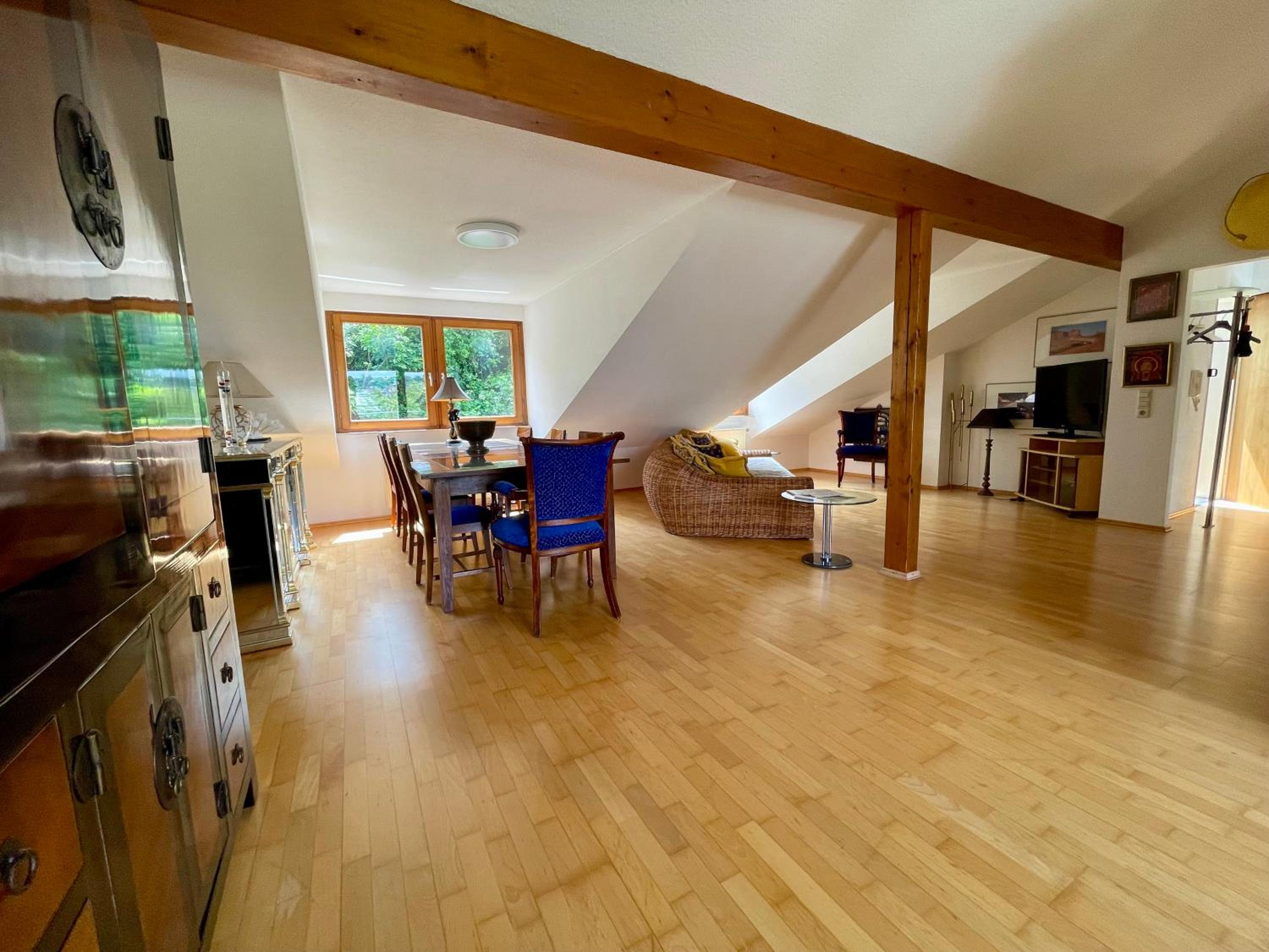 Goldstadt City Loft 3-Zimmer Balkon & Garage Zentrum Pforzheim