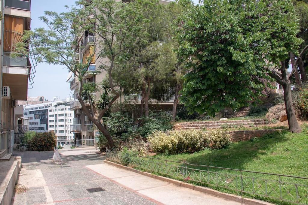 Apartment of the green square