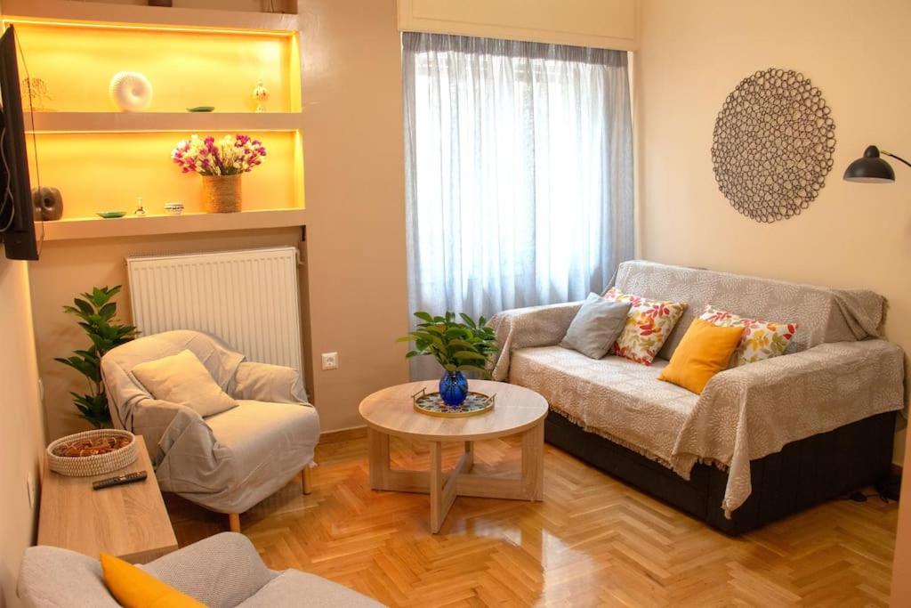 Apartment of the green square